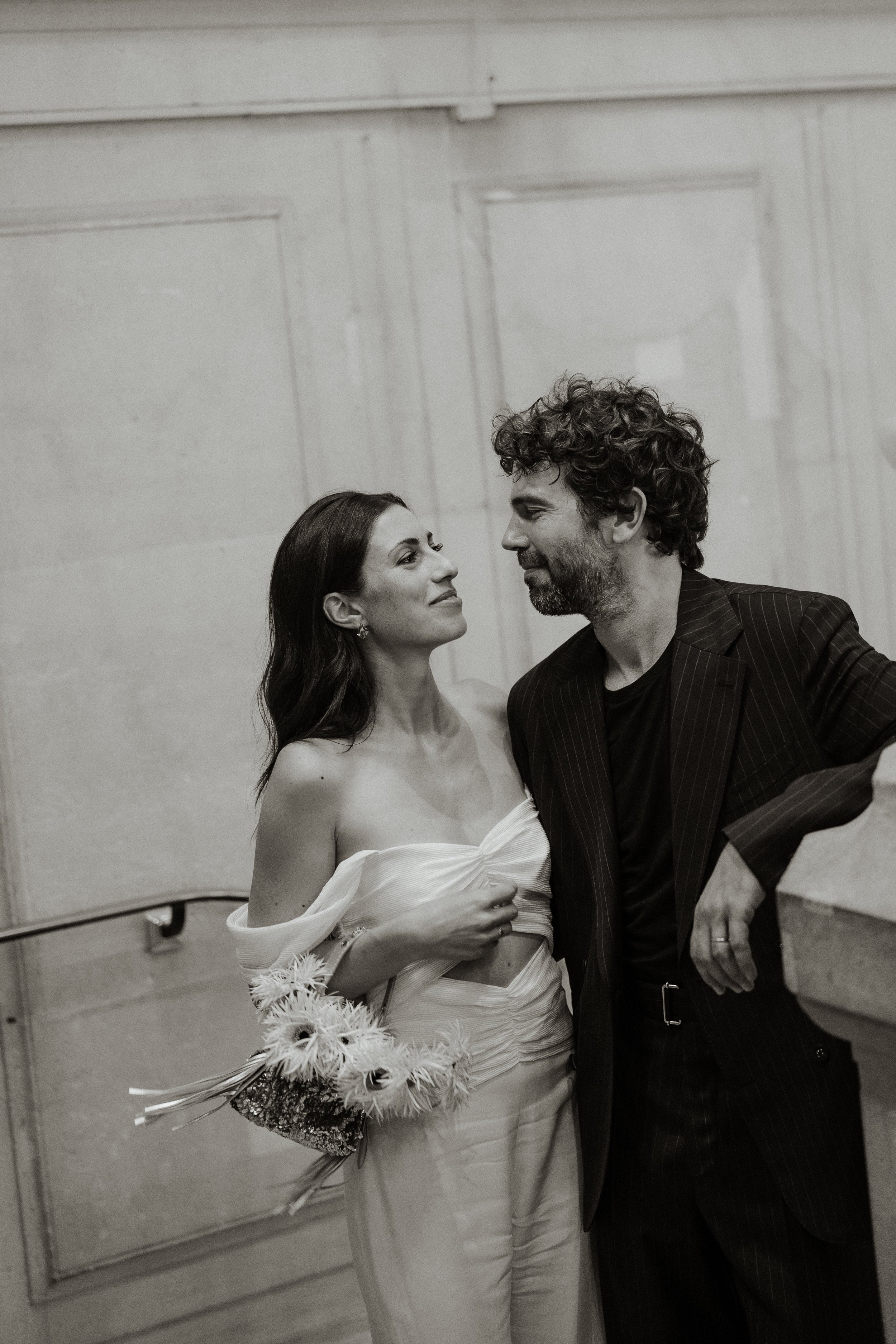 mariage-leonie-et-jules-mairie-du-11-paris-photographe-sacha-ernadote-117.jpg