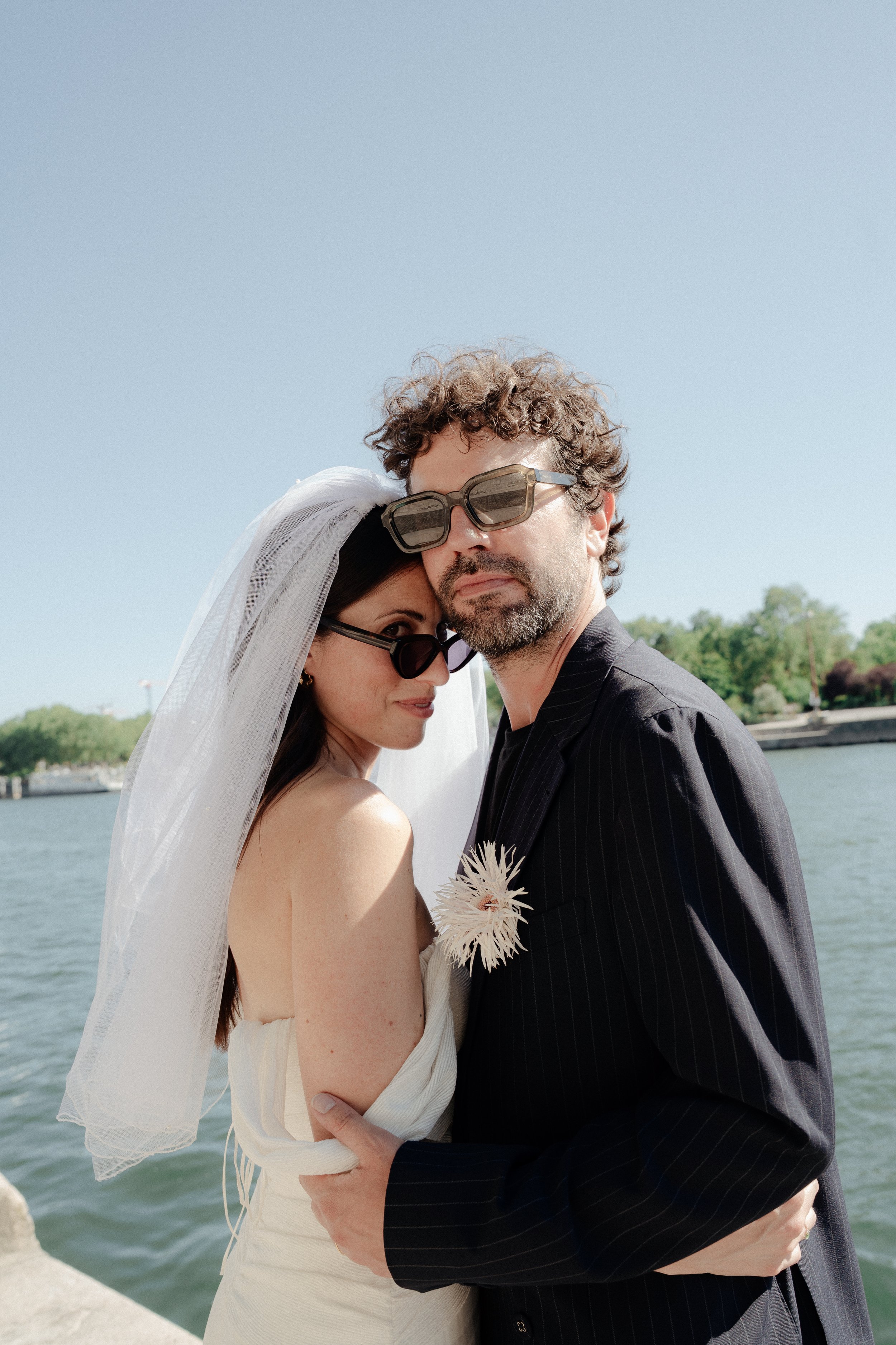 mariage-leonie-et-jules-mairie-du-11-paris-photographe-sacha-ernadote-165.jpg