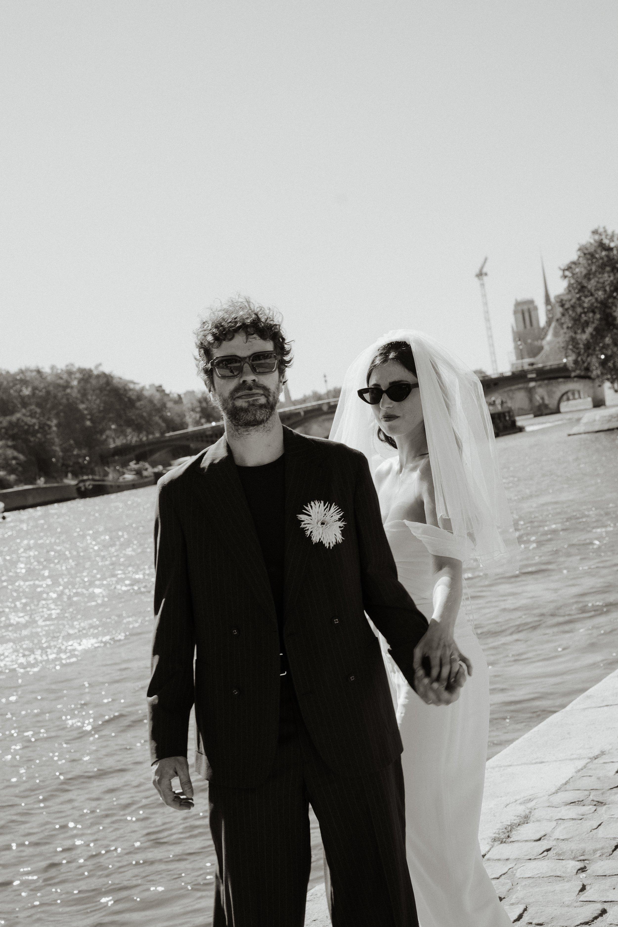 mariage-leonie-et-jules-mairie-du-11-paris-photographe-sacha-ernadote-170.jpg
