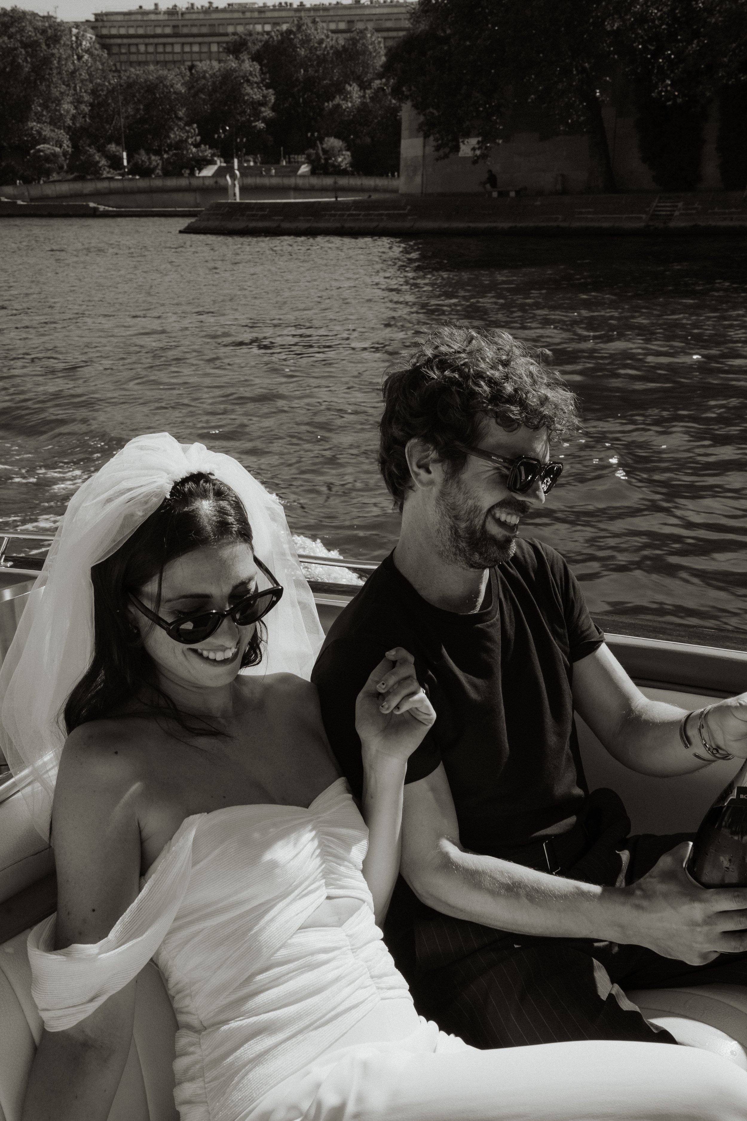 mariage-leonie-et-jules-mairie-du-11-paris-photographe-sacha-ernadote-178.jpg