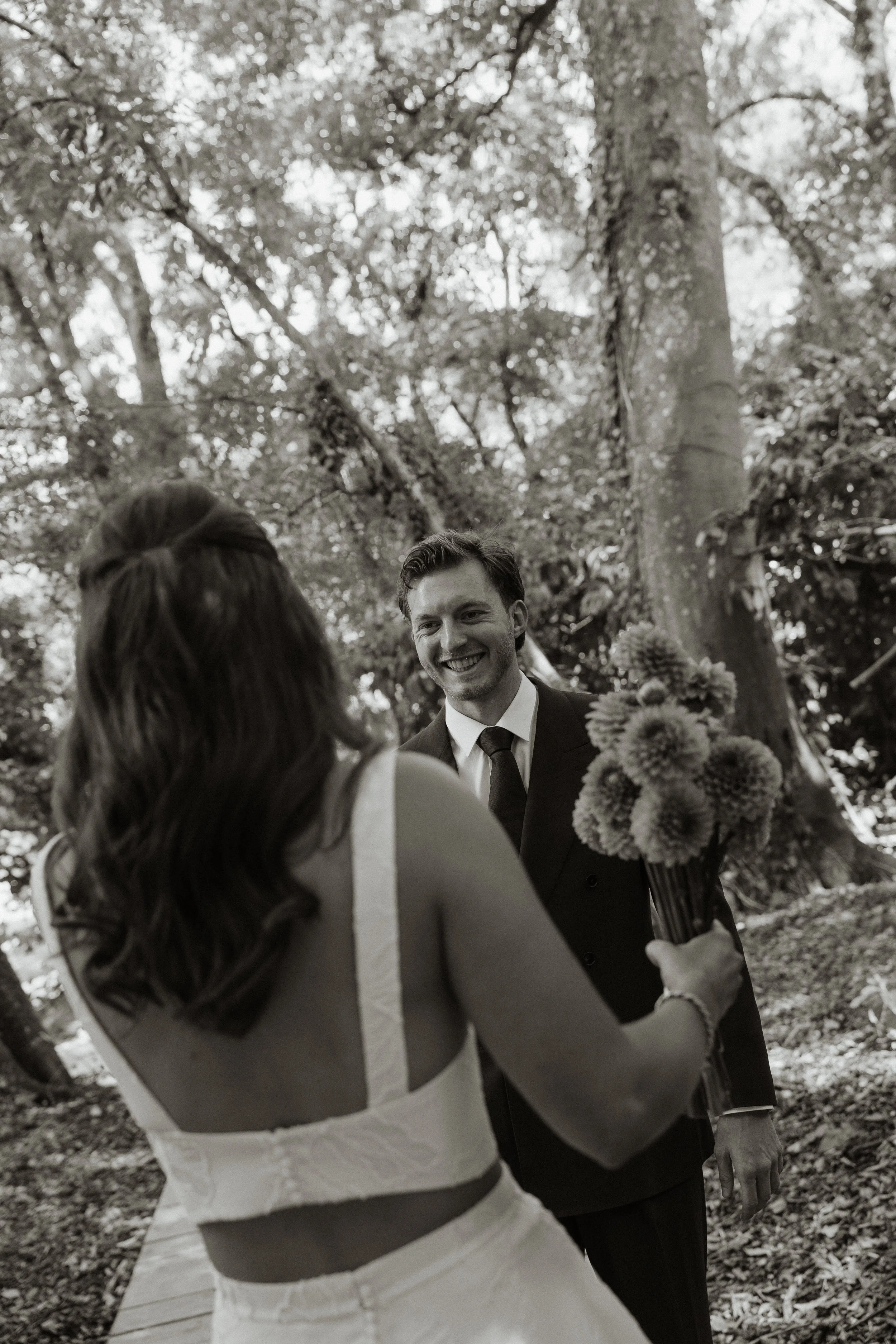 mariage-pauline-et-axel-maison-villeneuve-normandie-photographe-sacha-ernadote-first-look-3.jpg