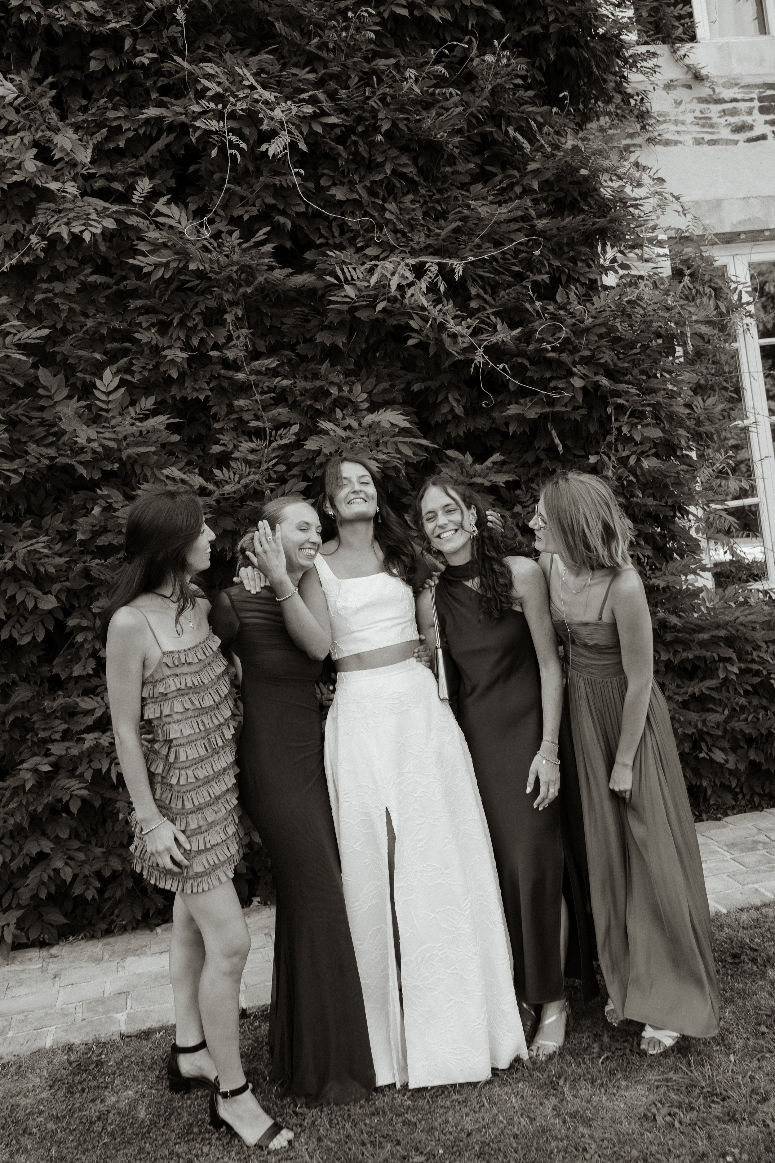mariage-pauline-et-axel-maison-villeneuve-normandie-photographe-sacha-ernadote-photo-groupes-3.jpg
