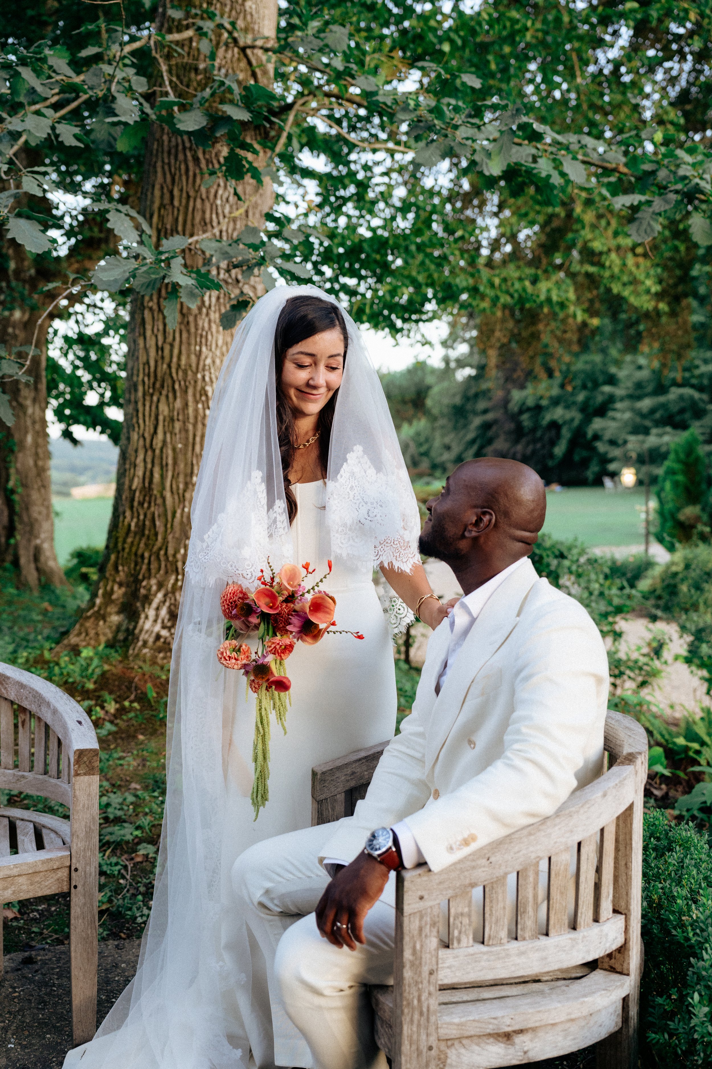 seance-couple-mariage-laique-chateau-normandie-fatiha-beric-photographe-sacha-ernadote-3 2.JPG