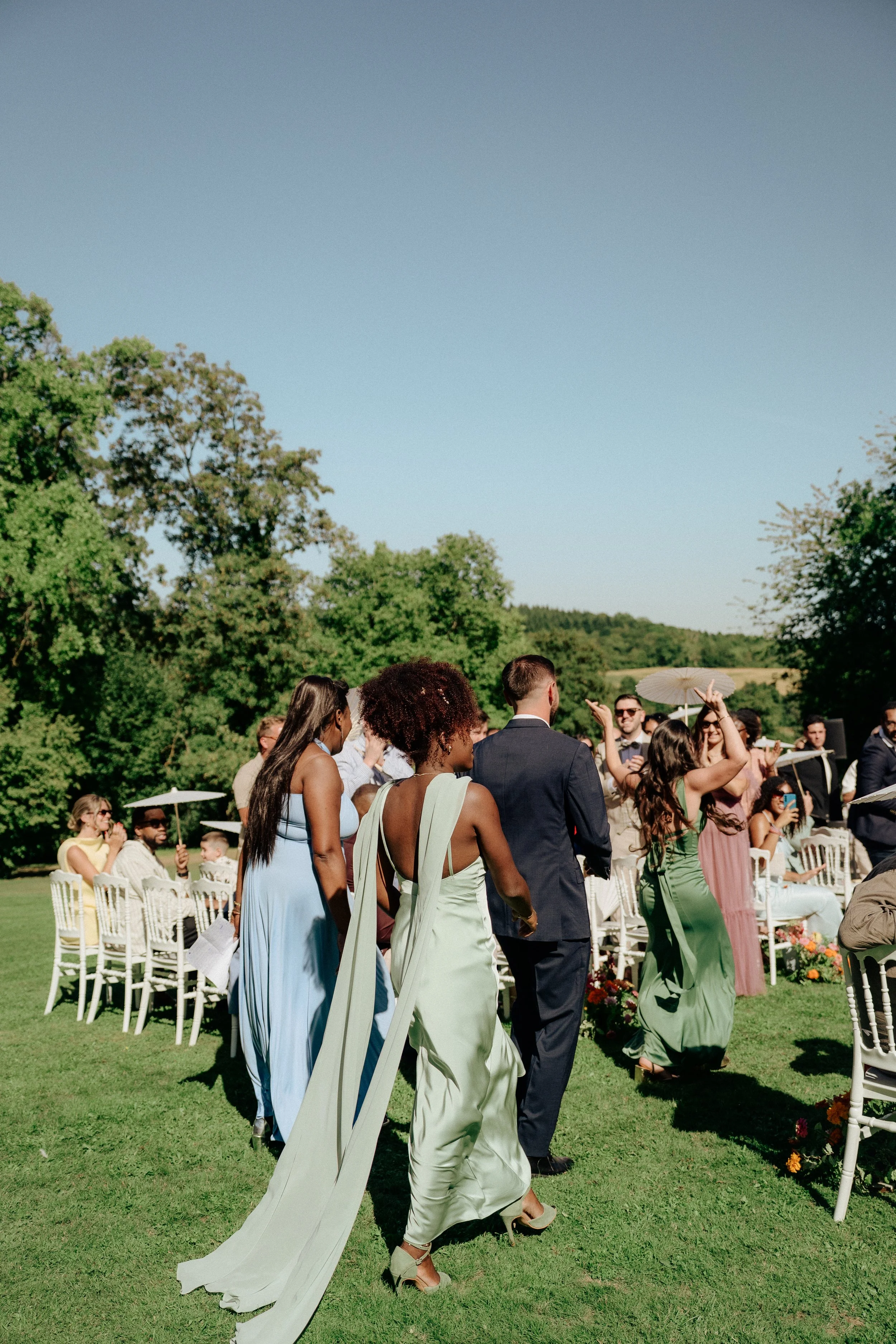 ceremonie-mariage-laique-chateau-normandie-fatiha-beric-photographe-sacha-ernadote-9.jpg