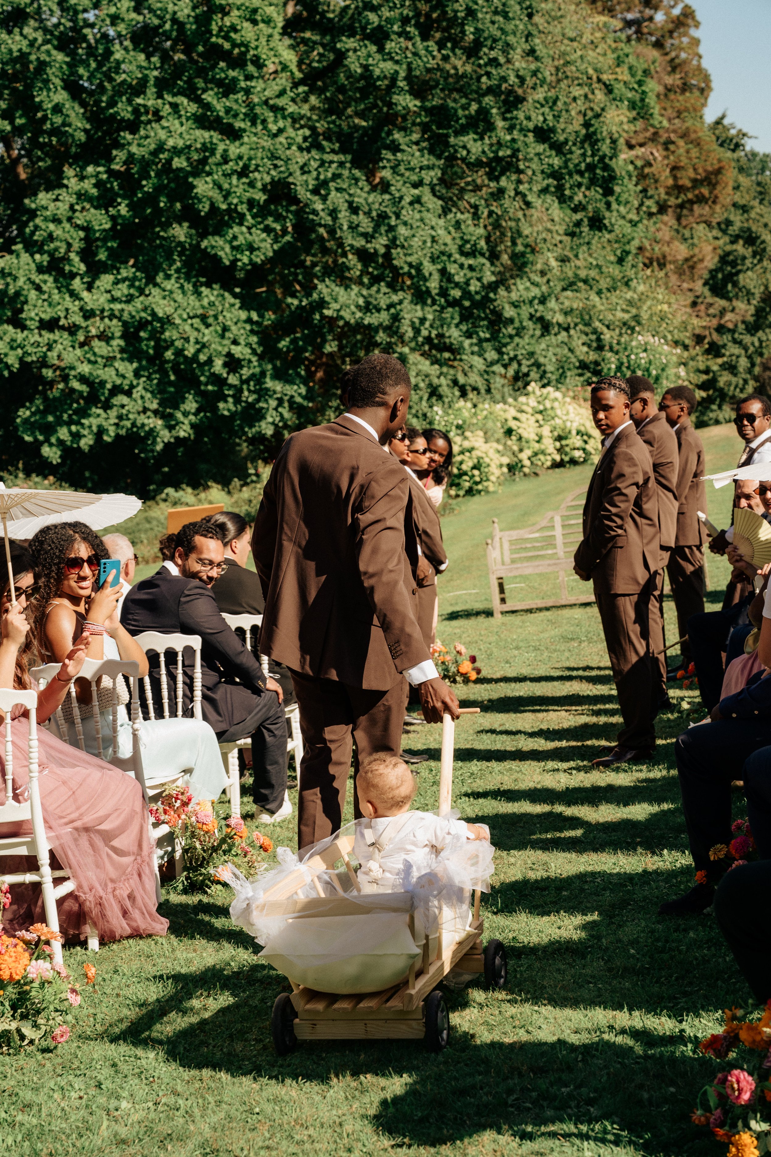 ceremonie-mariage-laique-chateau-normandie-fatiha-beric-photographe-sacha-ernadote-22.jpg