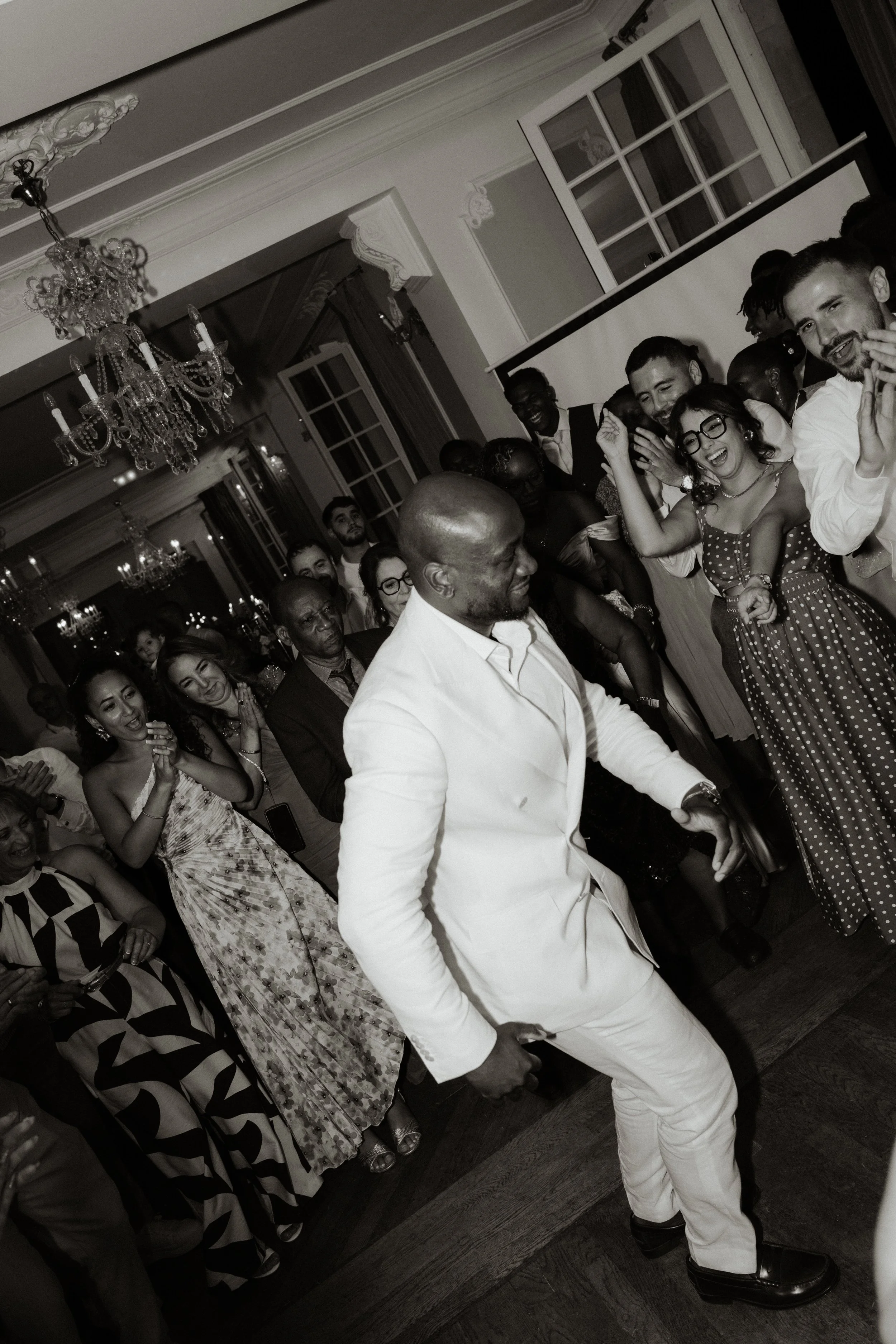 soiree-mariage-laique-chateau-normandie-fatiha-beric-photographe-sacha-ernadote-92.jpg