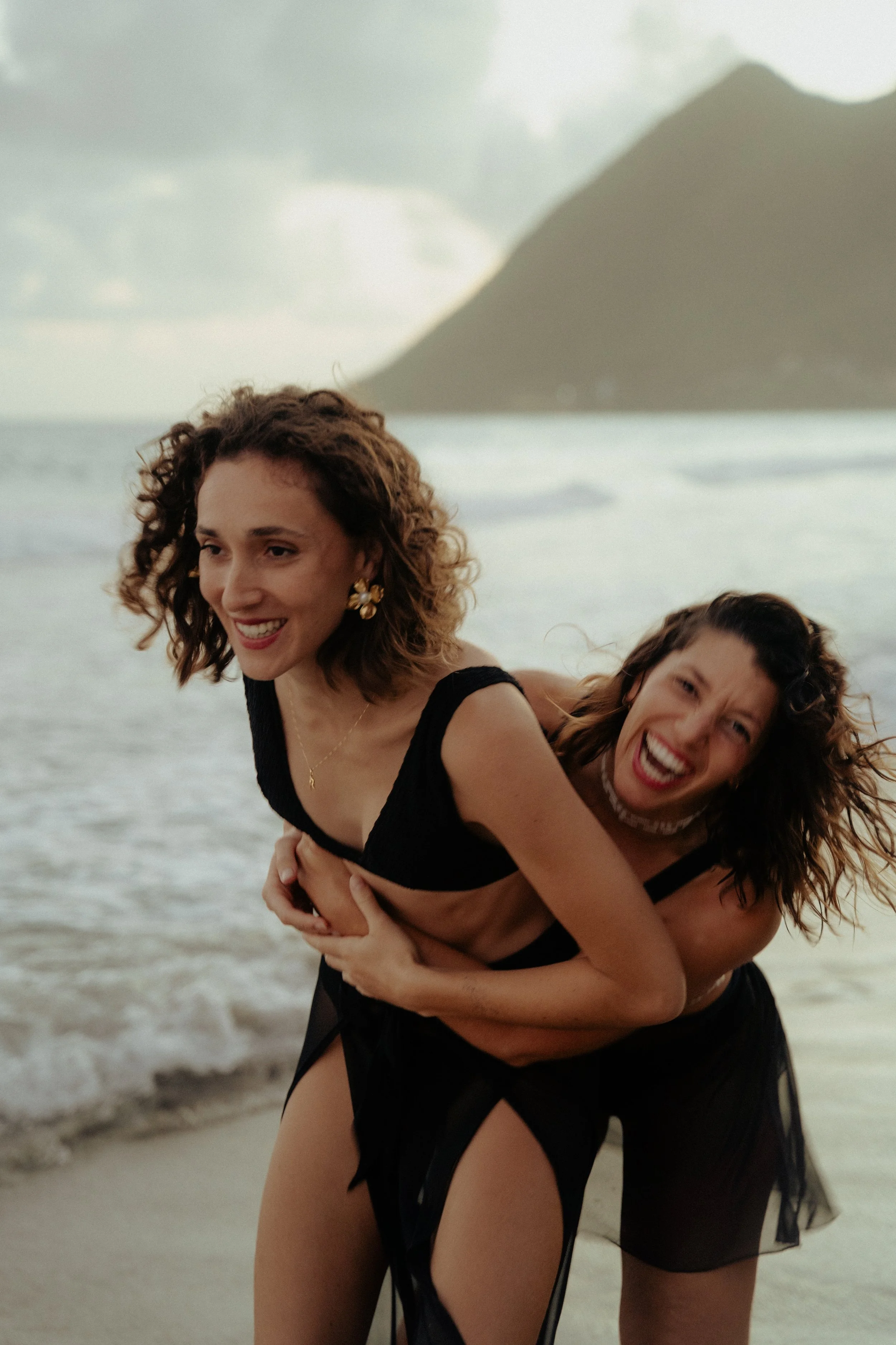shooting-amies-plage-le-diamant-photographe-sacha-ernadote-19.jpg
