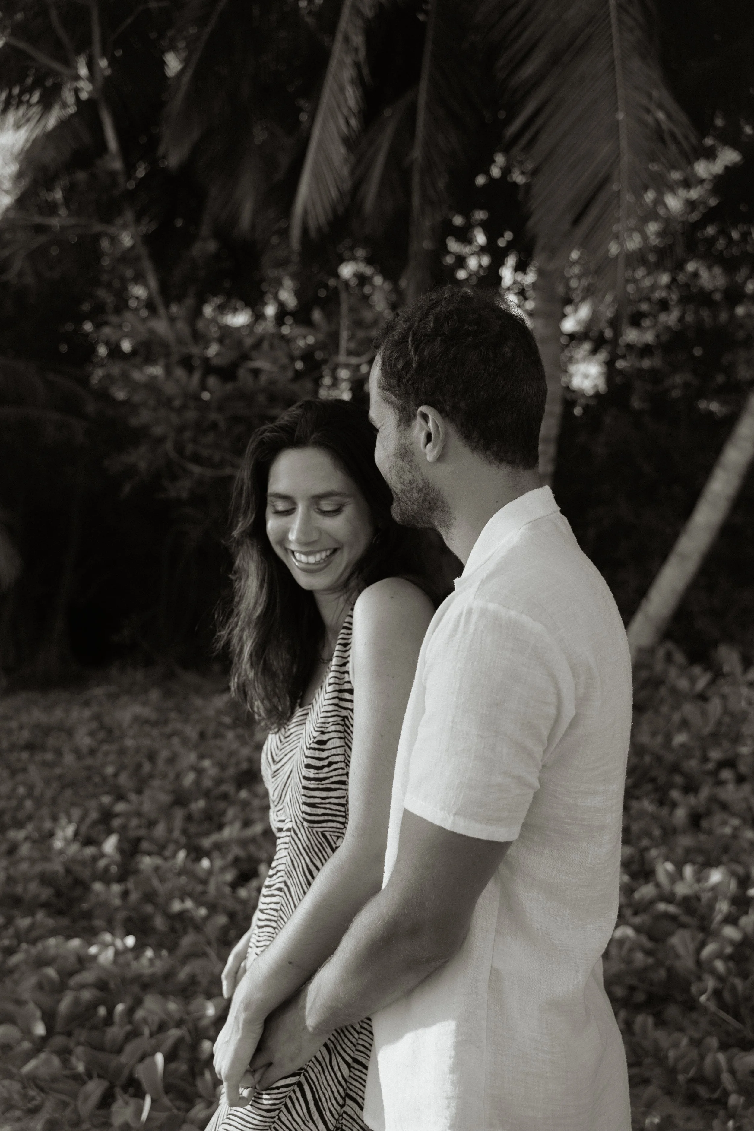 shooting-couple-plage-photographe-sacha-ernadote-28.jpg