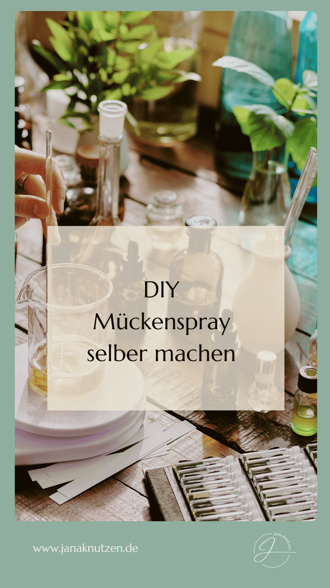DIY Mückenspray selber machen mit ätherischen Ölen.