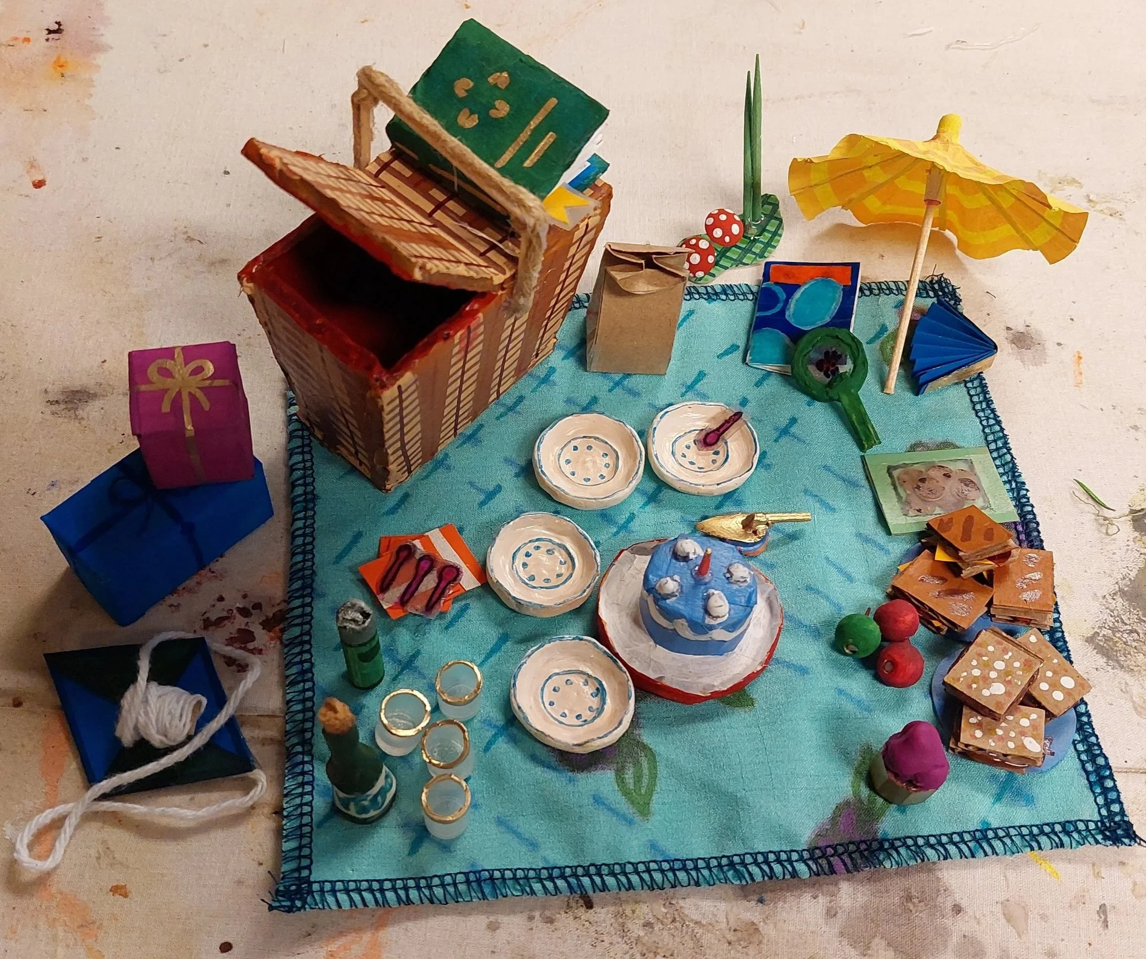 PicnicSet_Miniature2.jpg
