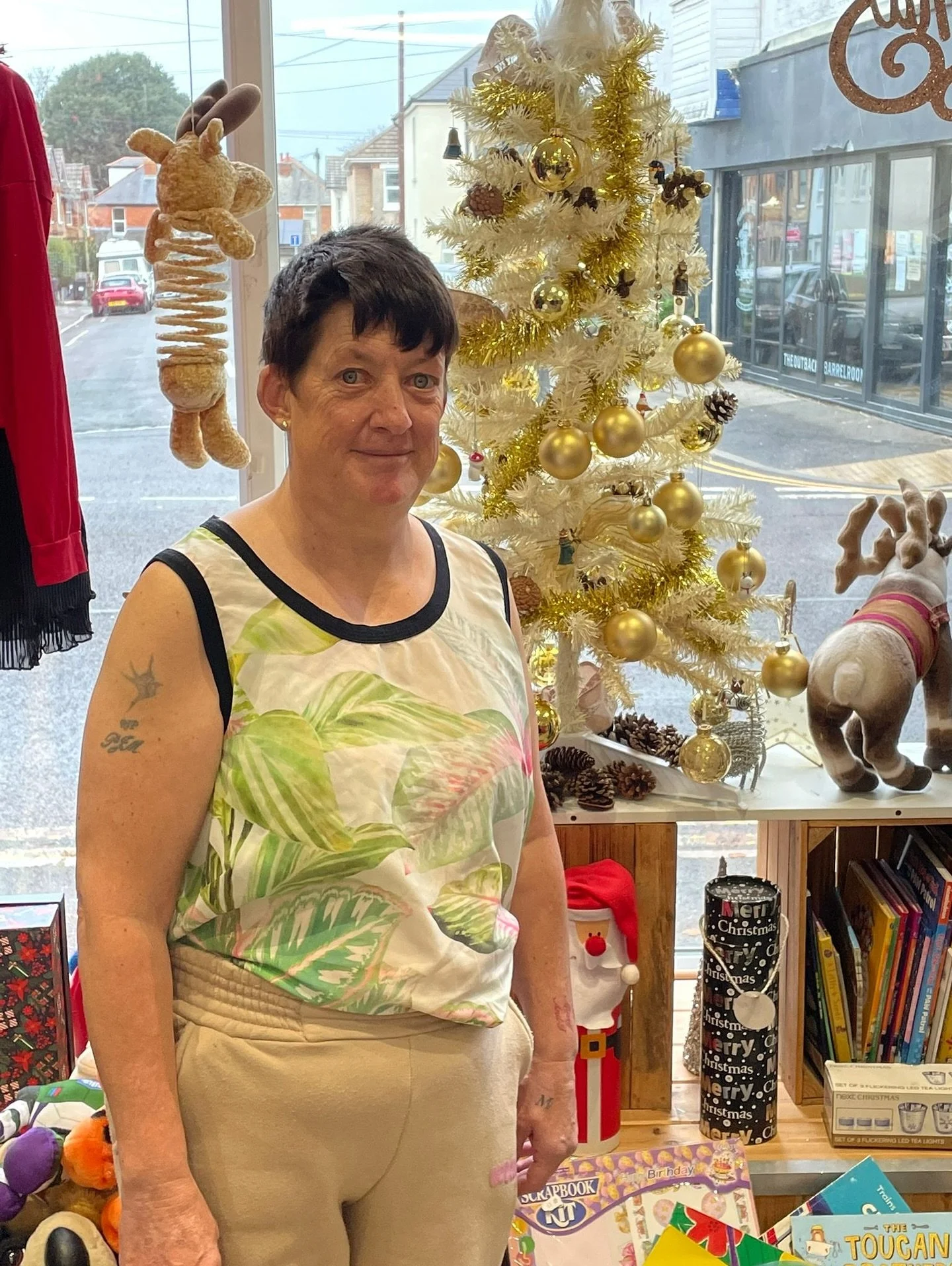 ✨ Christmas magic is in the air! ✨

Today, Sarah one of our amazing residents from our women&rsquo;s house joined Cheryl, our charity shop manager, to help bring festive cheer to the shop. 🎄💫 We love seeing our residents giving back, connecting wit