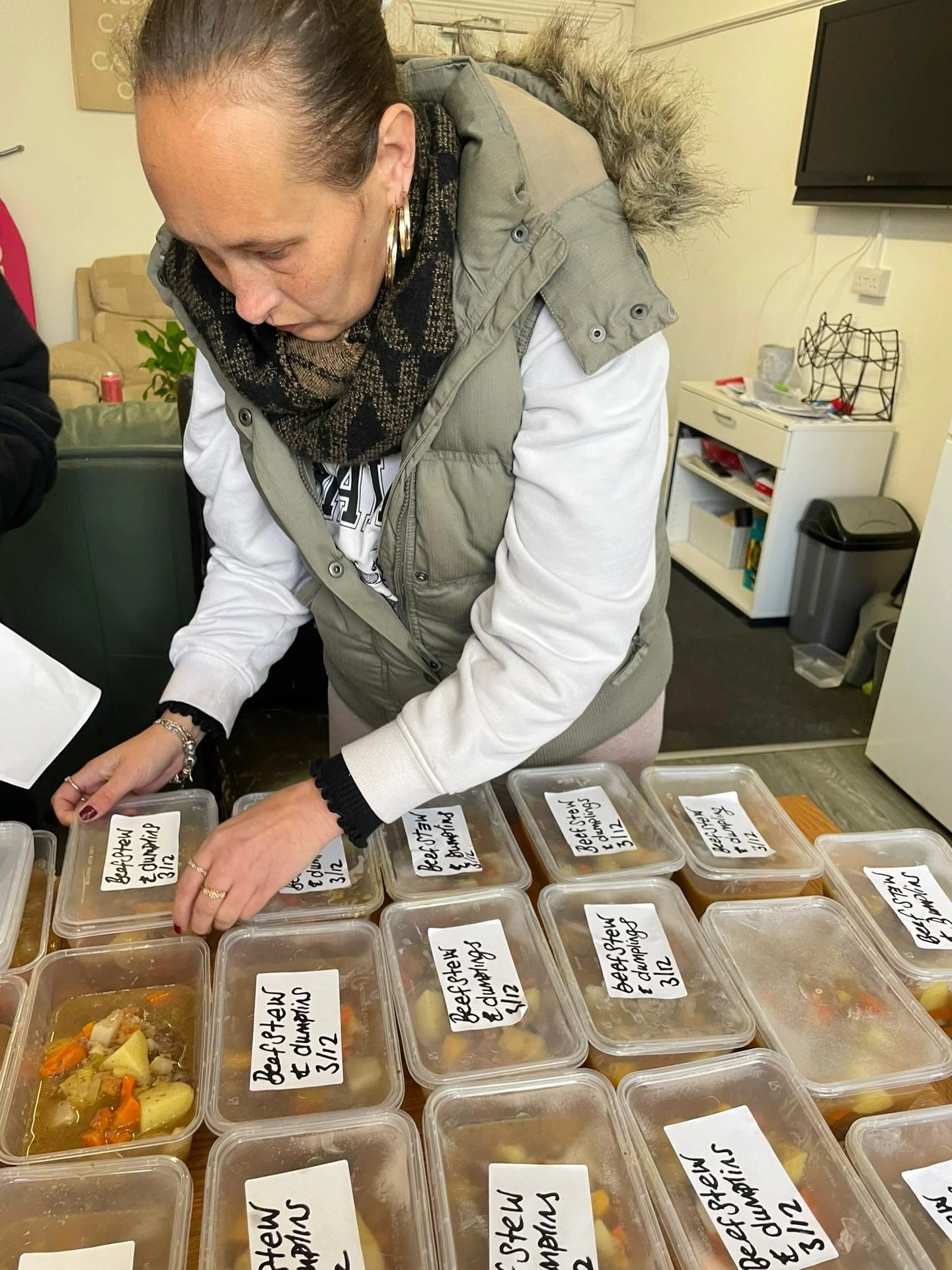 Today&rsquo;s cooking class was all about prepping warm, affordable bulk meals. Real life skills that make a real difference once residents move into independent living. 🧡

As the colder months approach, support like this becomes even more important