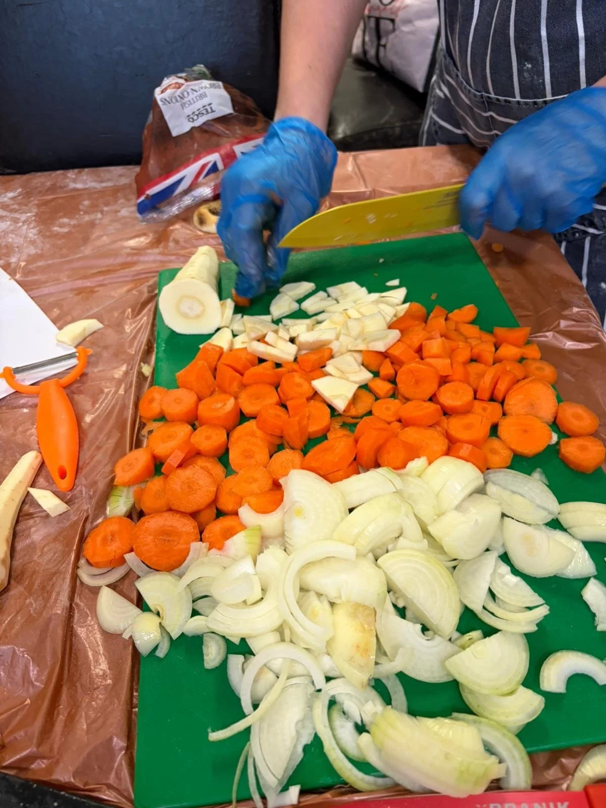 This week at Cooking Club 🍲🥖

We&rsquo;re making hearty chicken soup, veggie soup, and homemade bread rolls &ndash; all for around &pound;1 per person.
Our residents in temporary accommodation are building confidence in the kitchen, learning budget
