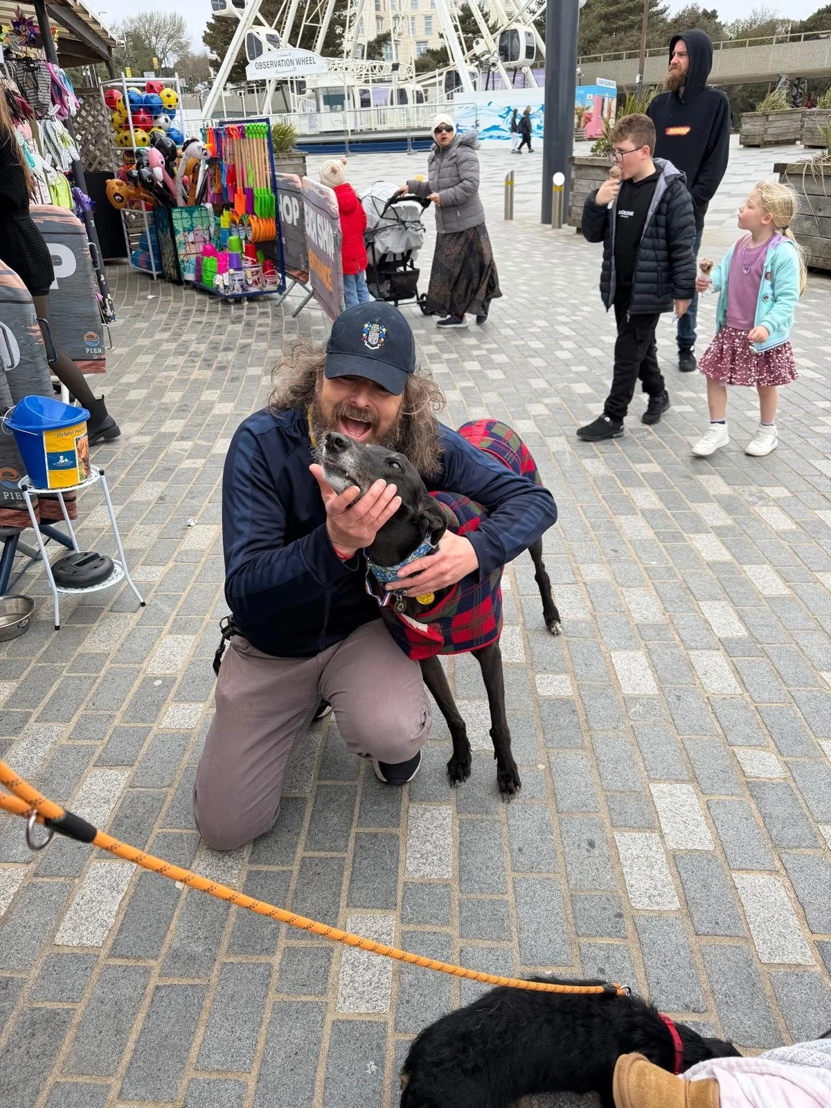 Here are some sneak peeks from the Helpful Hounds x Hope Housing dog walk yesterday 🐾

We&rsquo;re so grateful to everyone who came out and supported such an amazing day it truly meant so much! 💛

We can&rsquo;t wait to share how much was raised fo