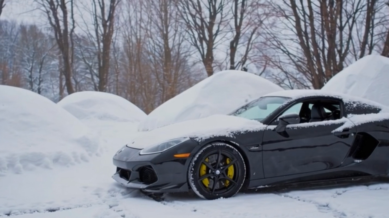 Winter Car Storage vs. Home Garage: What’s the Safer Option?
