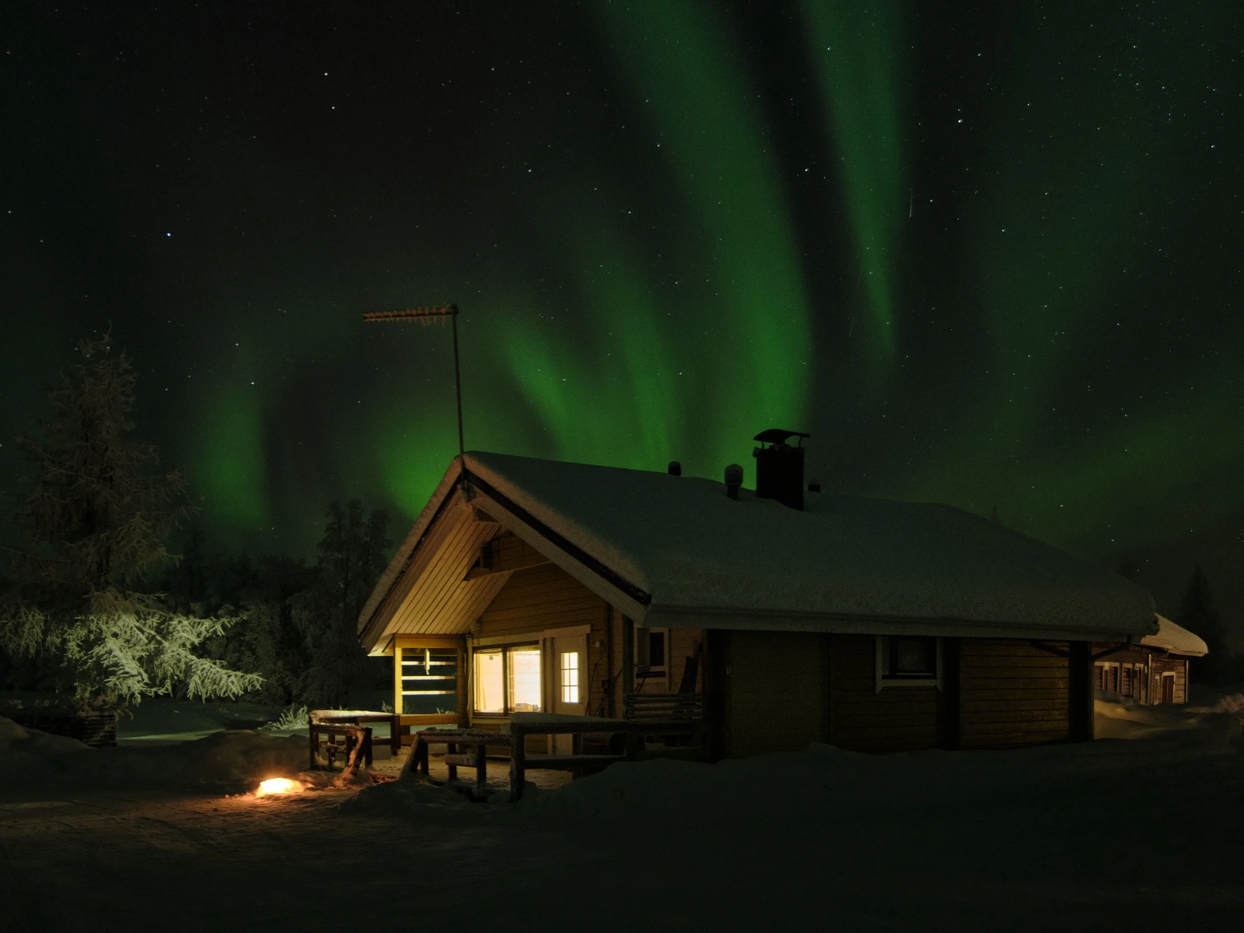 Northern light cabin.jpg