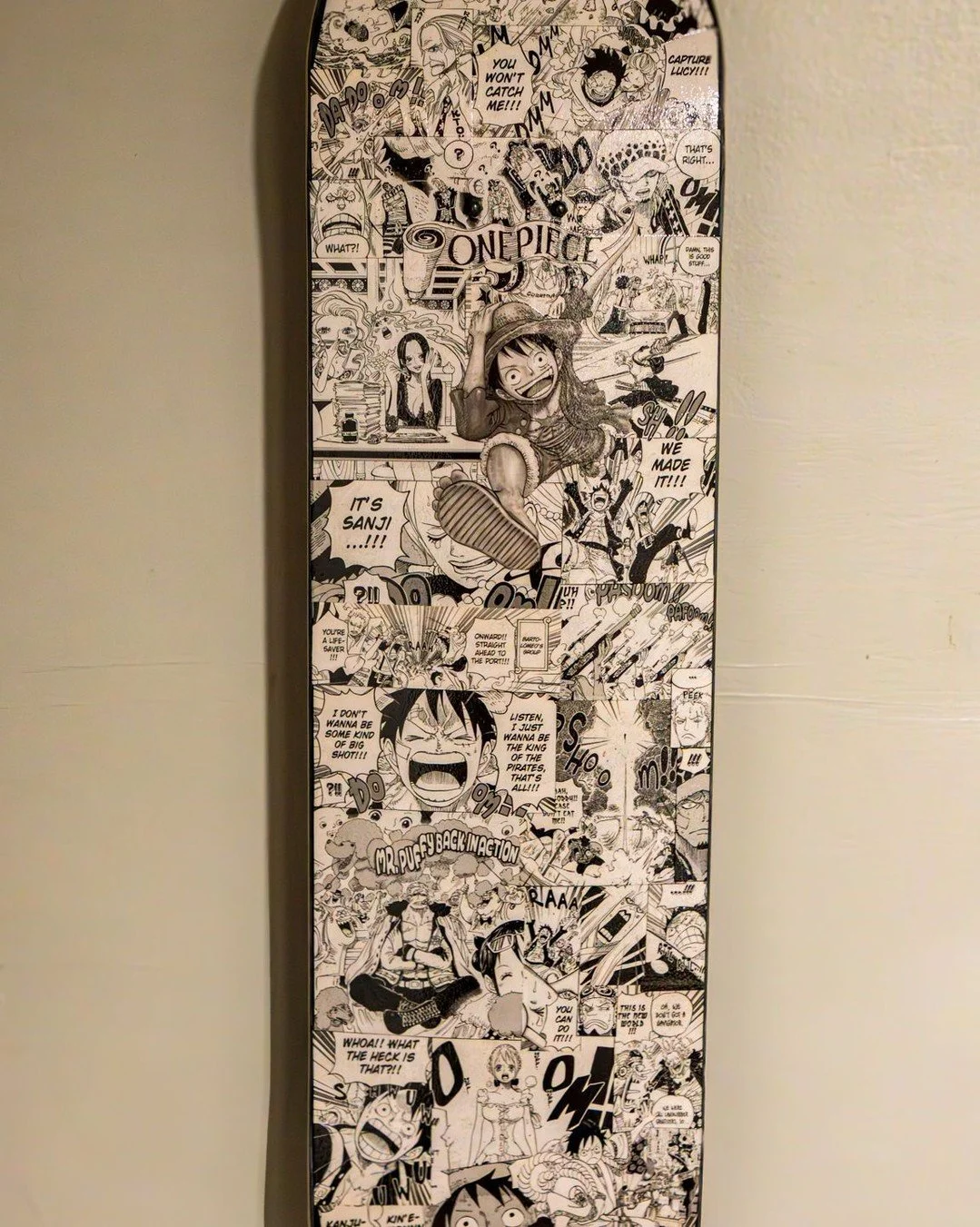 One Piece 80 

Continue the story of Dressrosa at full intensity, where alliances are tested and the fight against Doflamingo&rsquo;s control pushes every character to their limit. The layered composition of this piece was built entirely by hand usin
