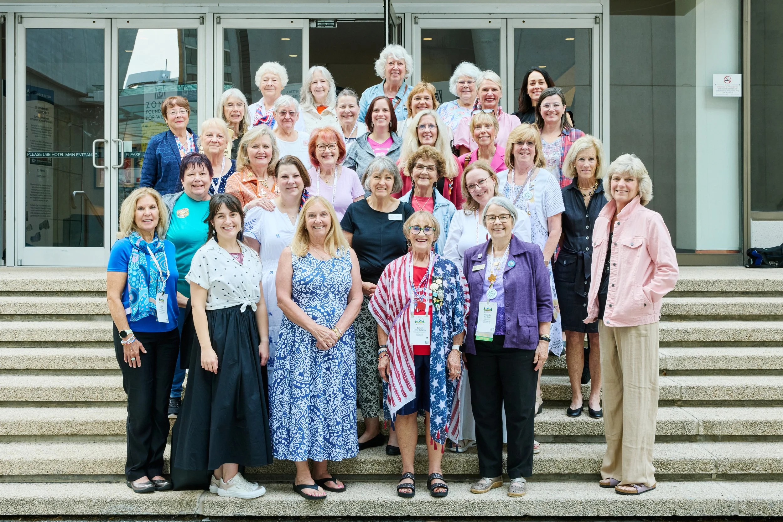 D 12 Convention attendees