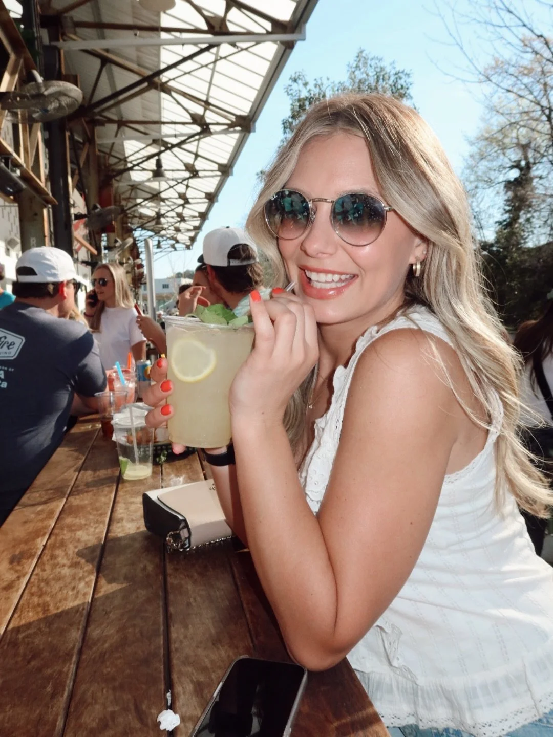 POV:  it&rsquo;s 70&deg; weather, you just got your hair done at The Standard, and you&rsquo;re meeting the girls for drinks 🍸