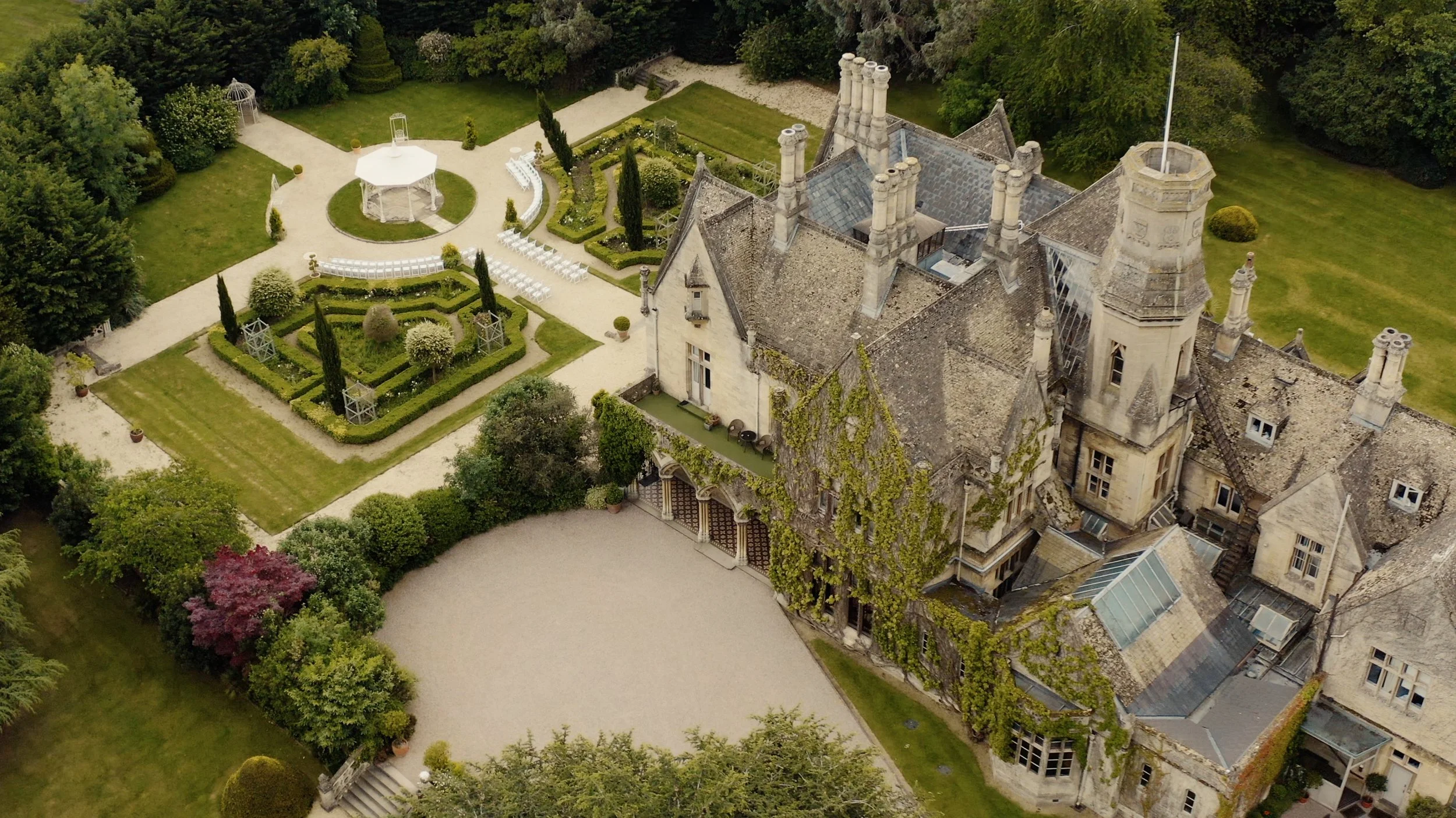 A&L Screengrab 1.jpg