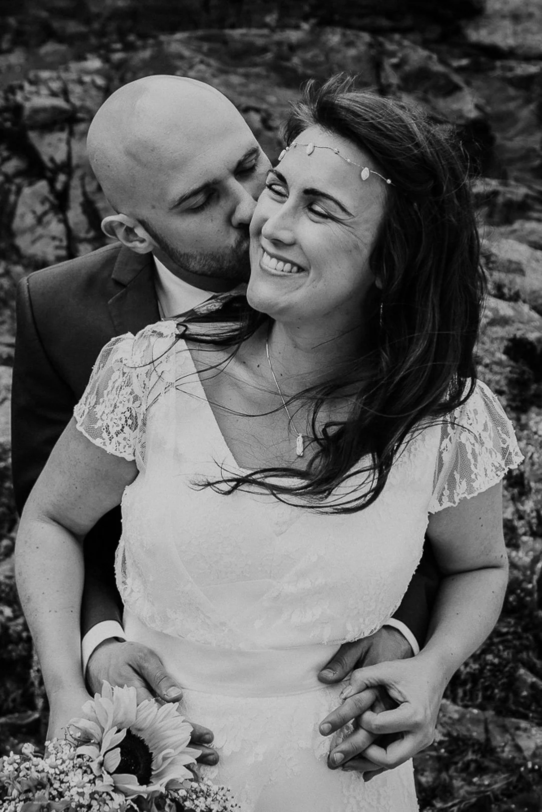weddingvenuesincornwall_portraitformat_alexapoppe_8.jpg