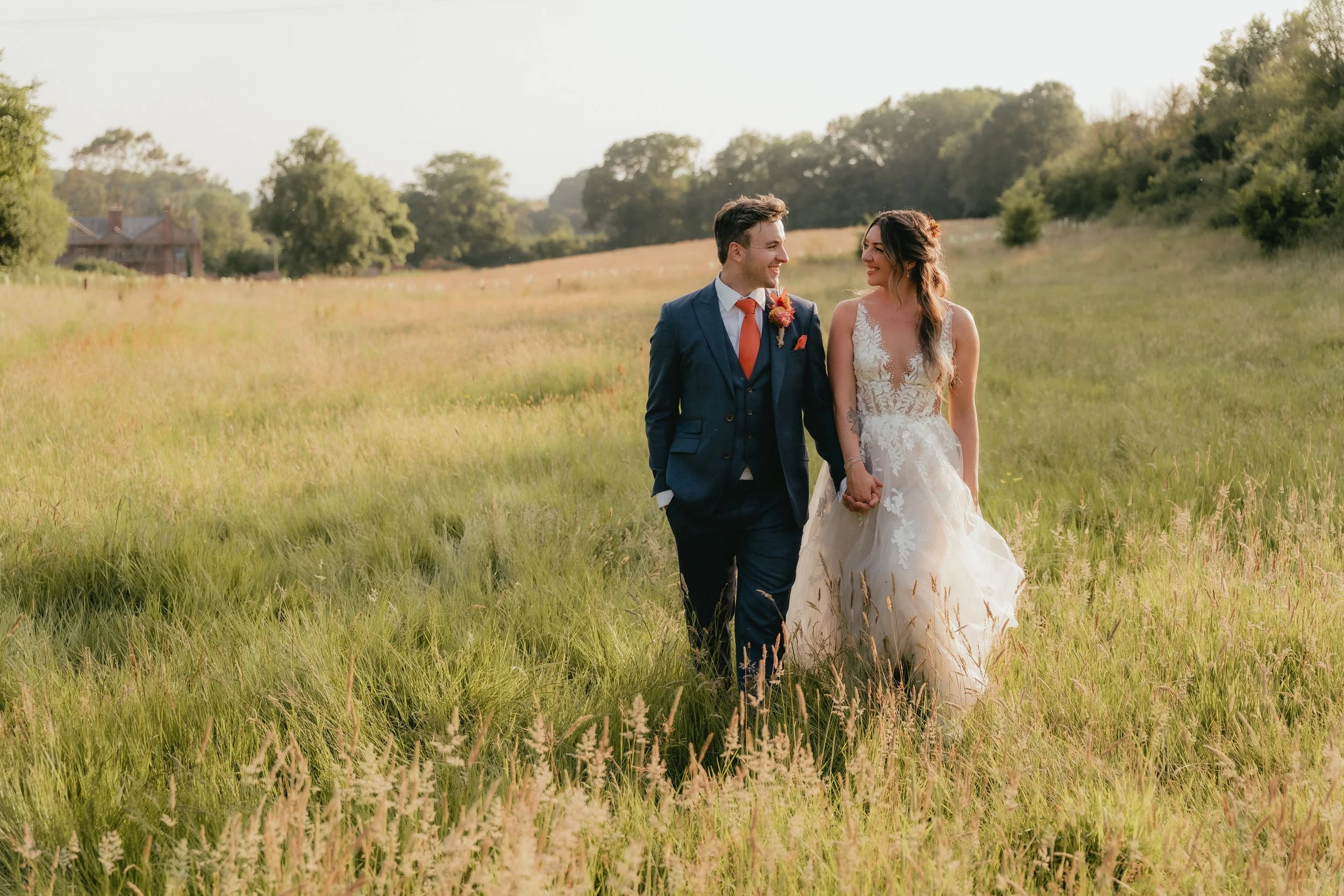 HigherHolcombeCountrysideWedding-JakeBuftonPhotographyandFilm-389.jpeg
