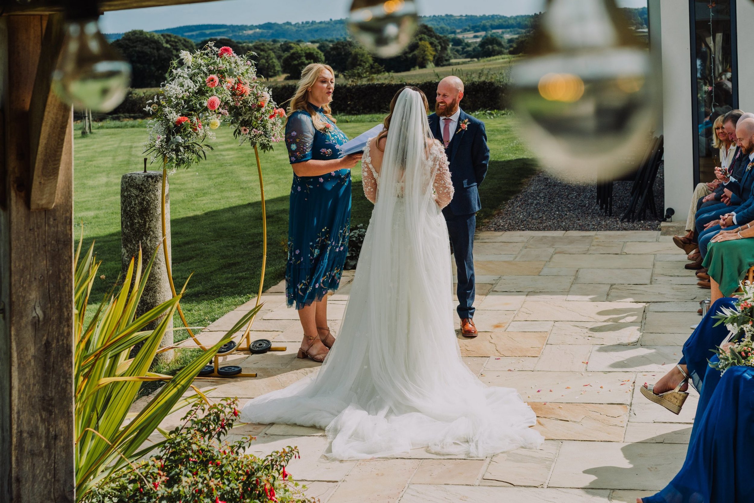 harefield-barn-wedding-ke_0173-scaled.jpg