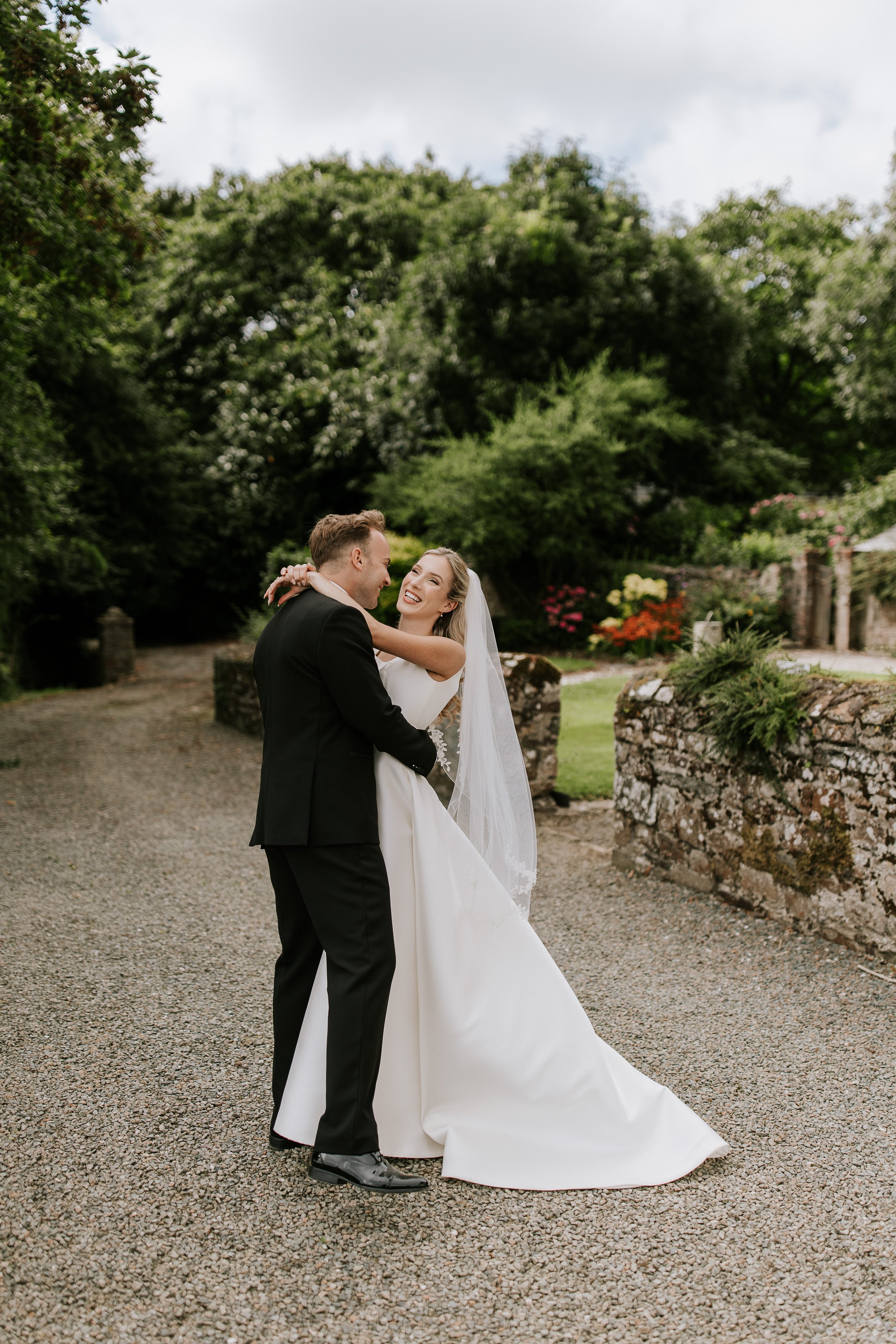 NateandEmily_LauncellsBarton_StephNewtonPhotography093.jpg
