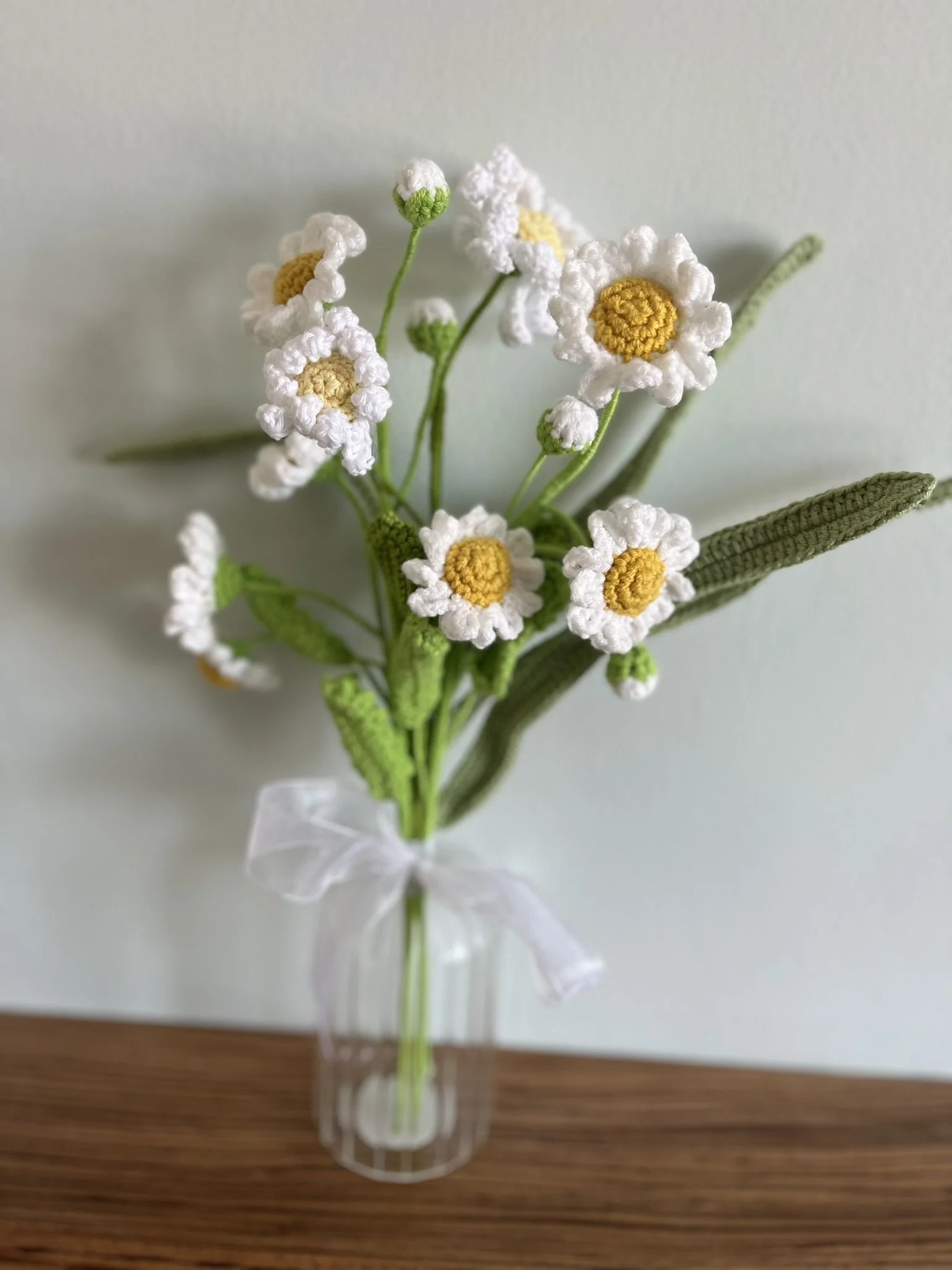 Crochet daisy flower bouquet in vase