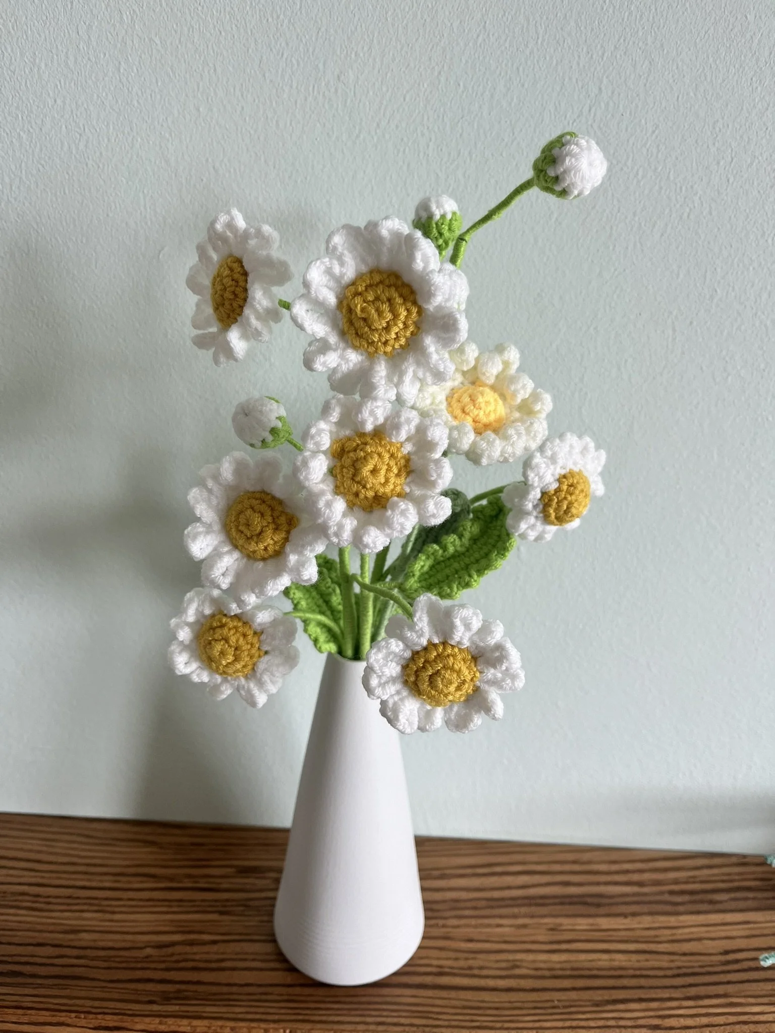 Handmade Crochet Daisy Bouquet - April Birth Flower | Cheerful Everlasting Gift