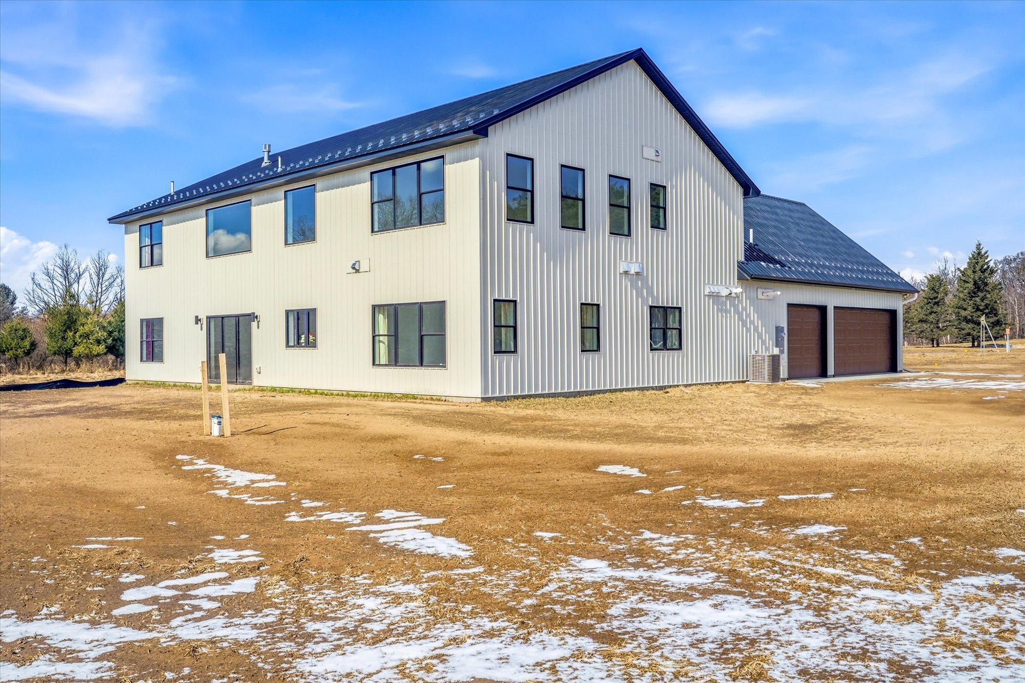 61-233rd Ave NE-62.jpg