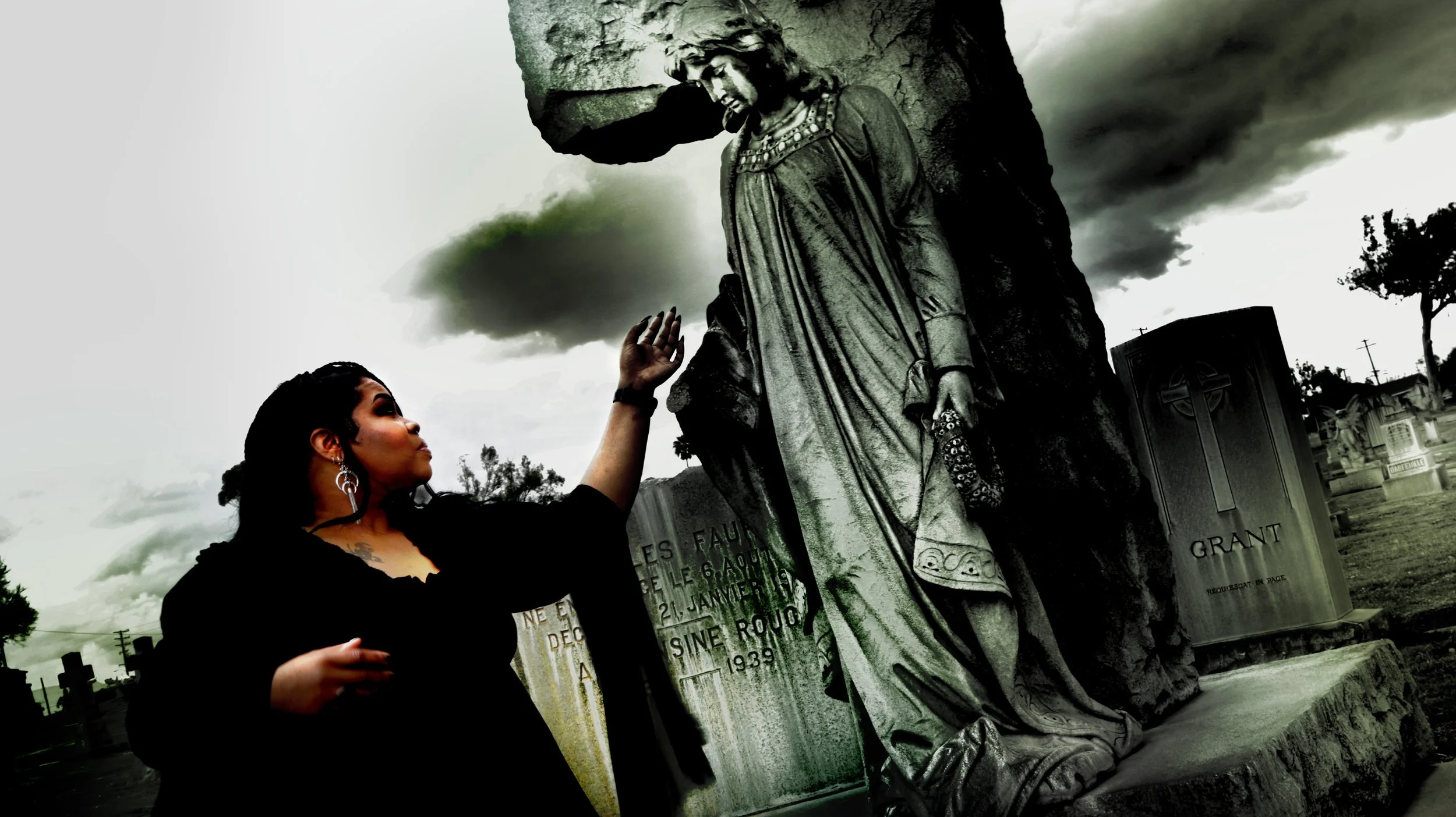 Ms.Ivo.ReachingOut_001.jpg