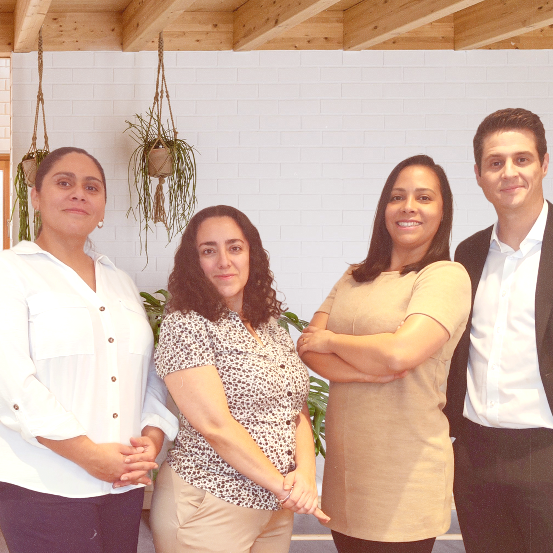 Renew glow clinic team photo