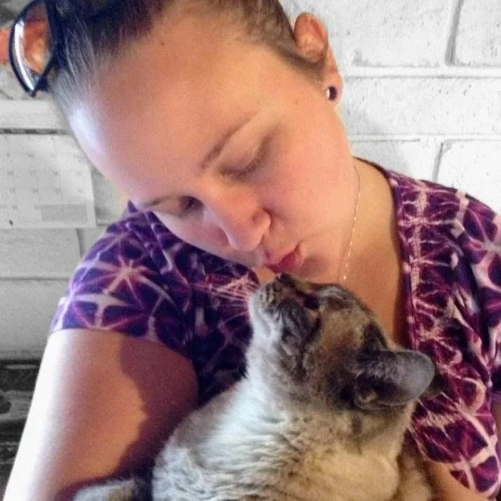 Sarah Mugford with previous cat, San Diego Counselor