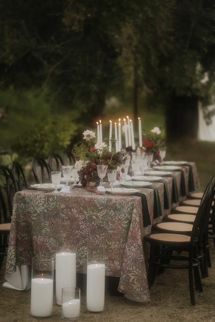 Candlelit garden table design