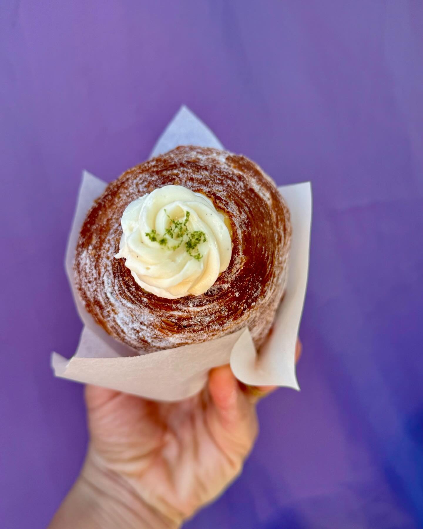 Kalamansi lime curd and coconut whipped cream puff 🤤, perfect for putting yourself in a catatonic food coma just in time for election night