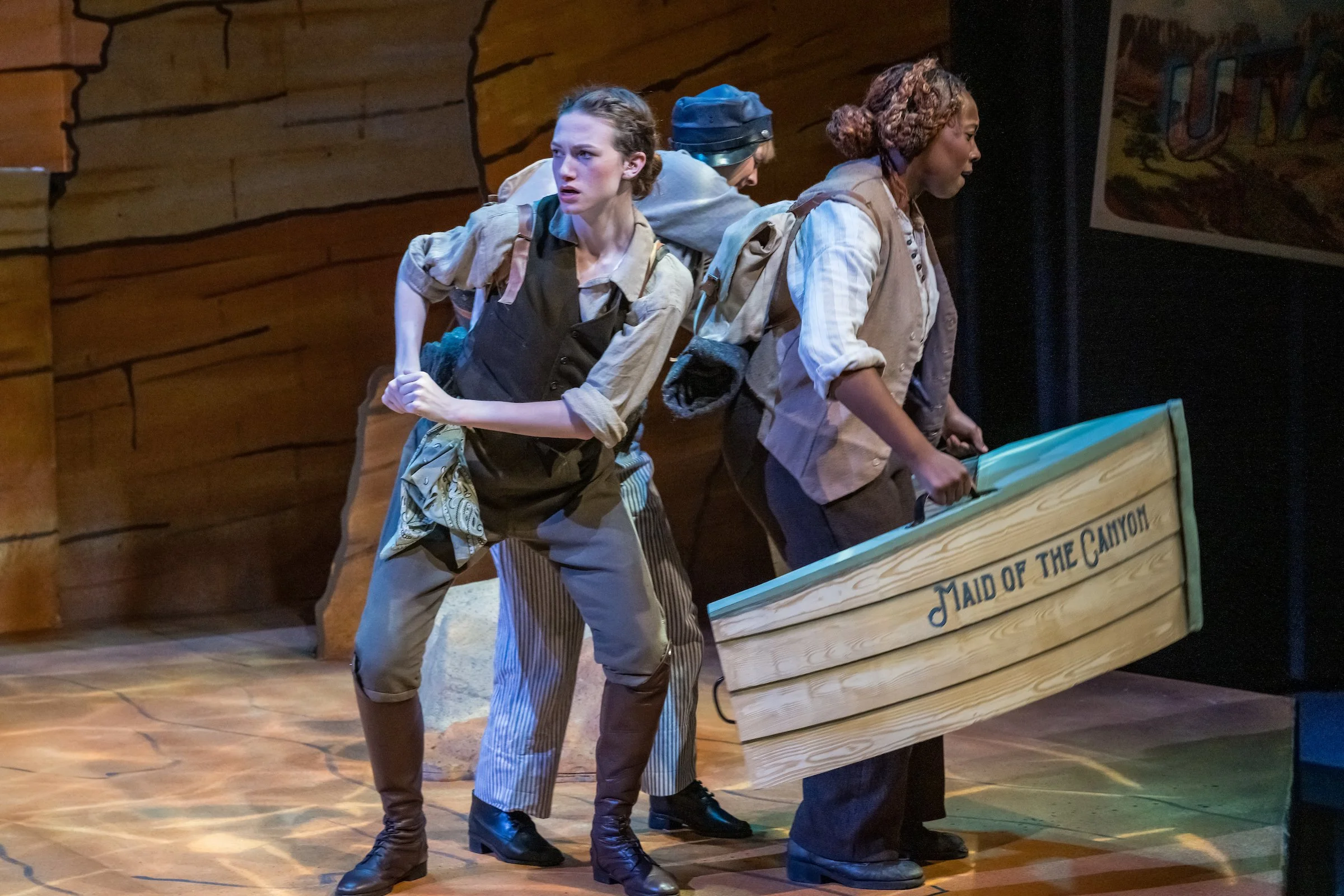 Men_on_Boats-490.jpg