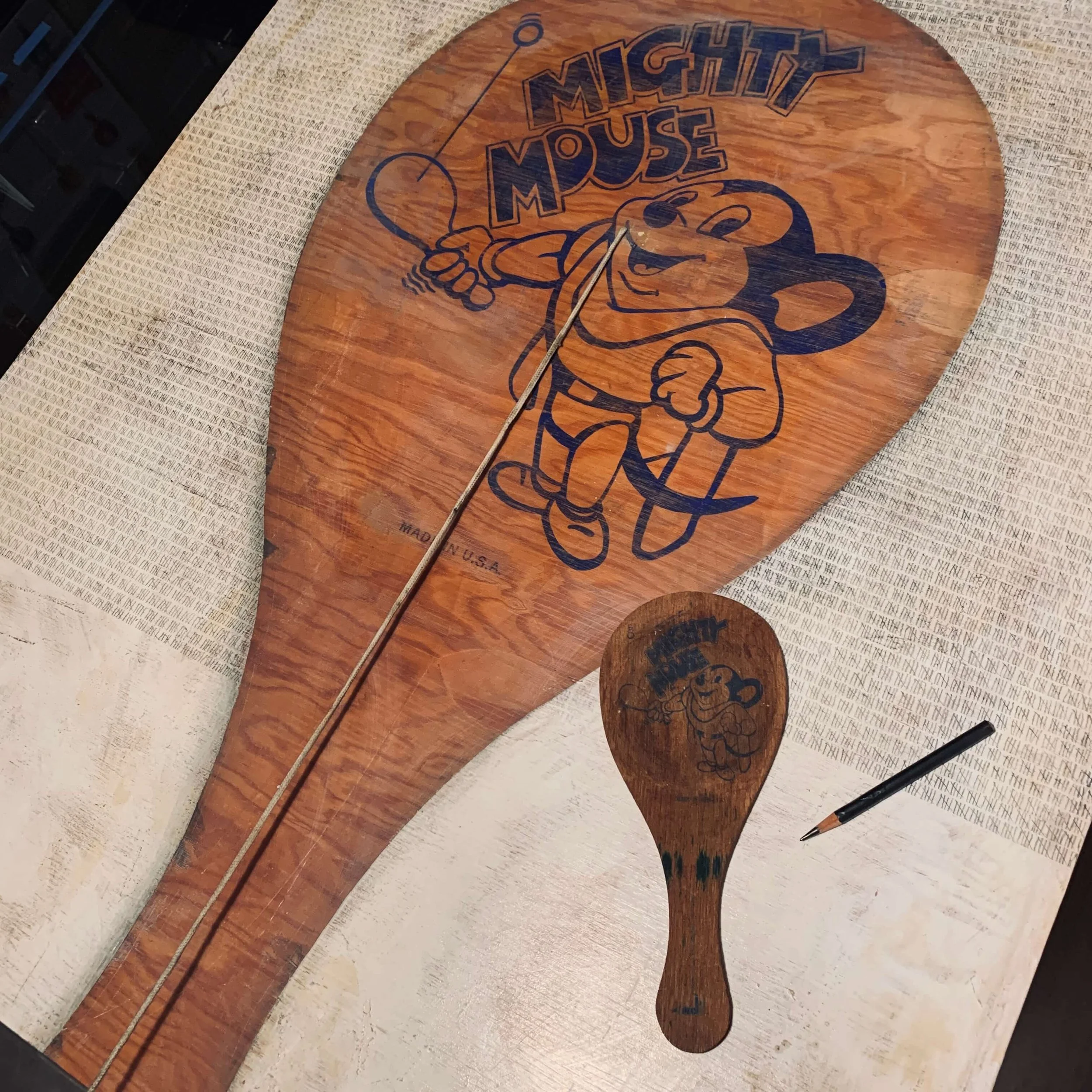 mighty-mouse-paddle-by_Mike-Pitzer_detail-3.jpg