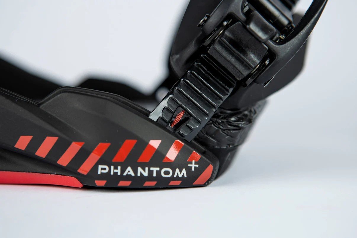 836500-001_Phantom--_Ultra-Black_Detail-6_6c0eb1b5-9cfd-4cb6-a4ca-dd97a63e9835.jpeg