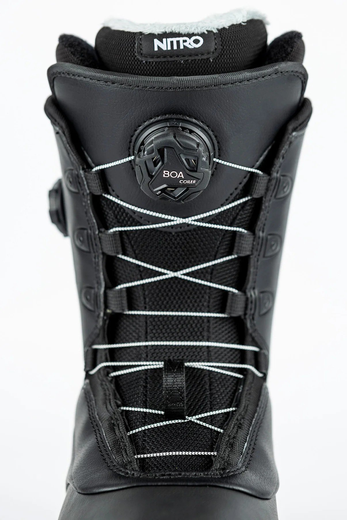 848680-001_Crown-BOA_Black_Detail-2_dd9b2436-341b-4741-8e91-10b34e38c71f.jpeg
