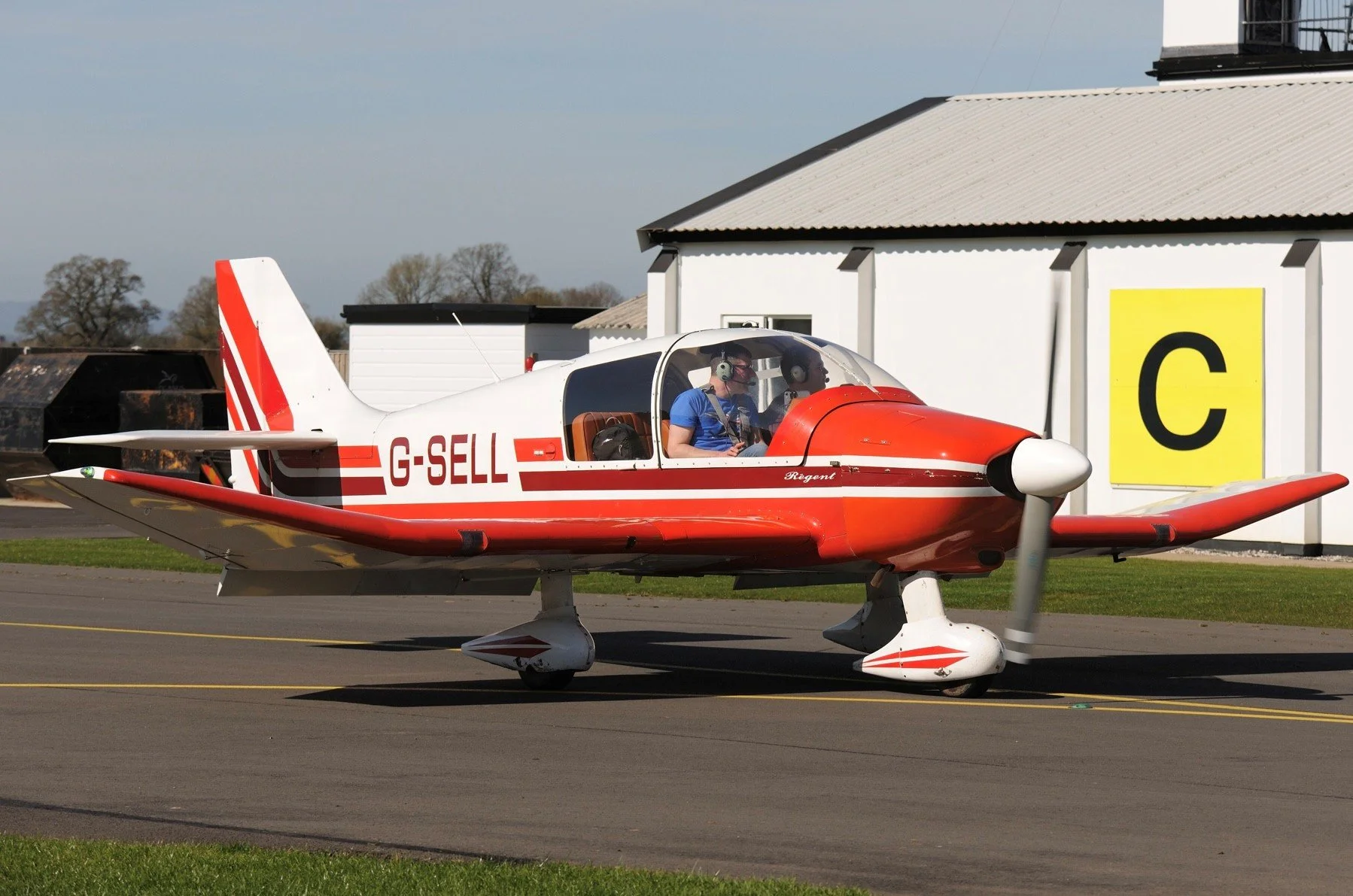 Robin DR400 (Regent): G-SELL
