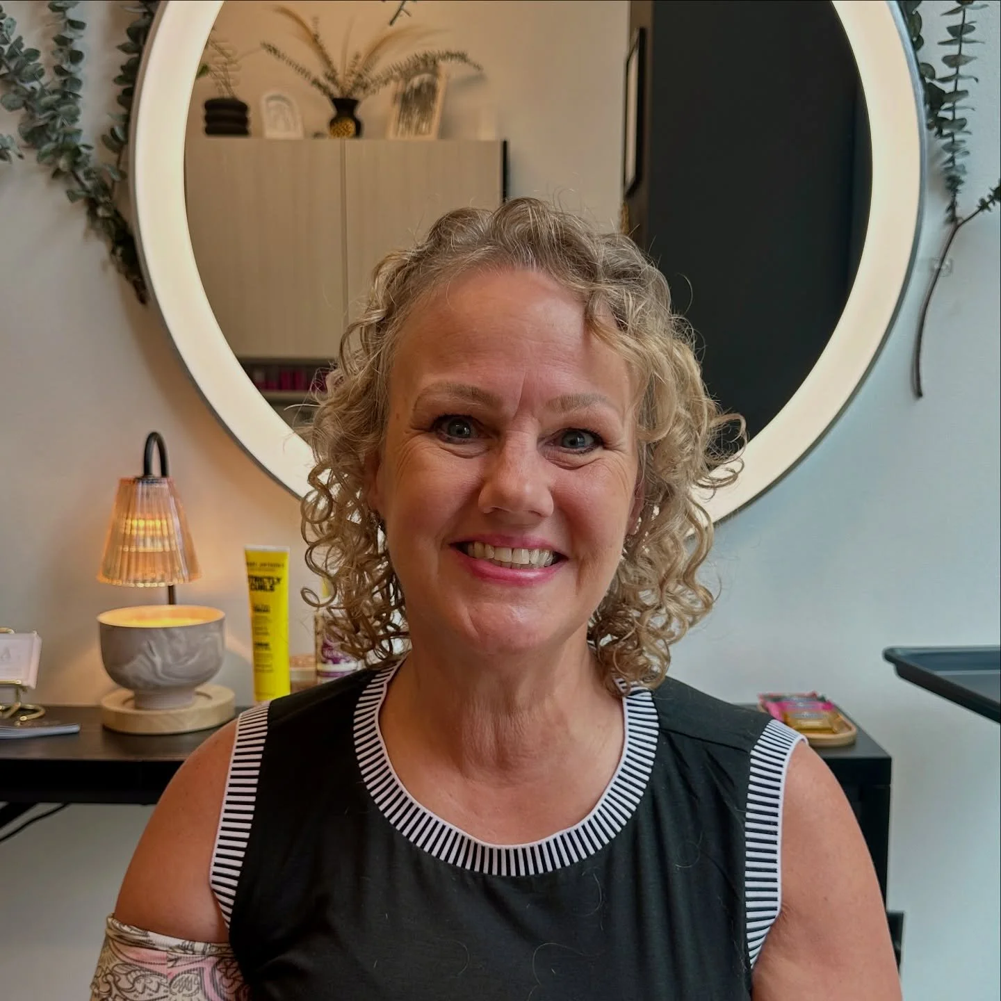 One of the greatest gifts of curating my own space has been the freedom to slow down, to listen deeply, and to pour into more than just hair. At Curl Alchemist, we care for the crown—but also the soul underneath it.
Let’s be real: you co