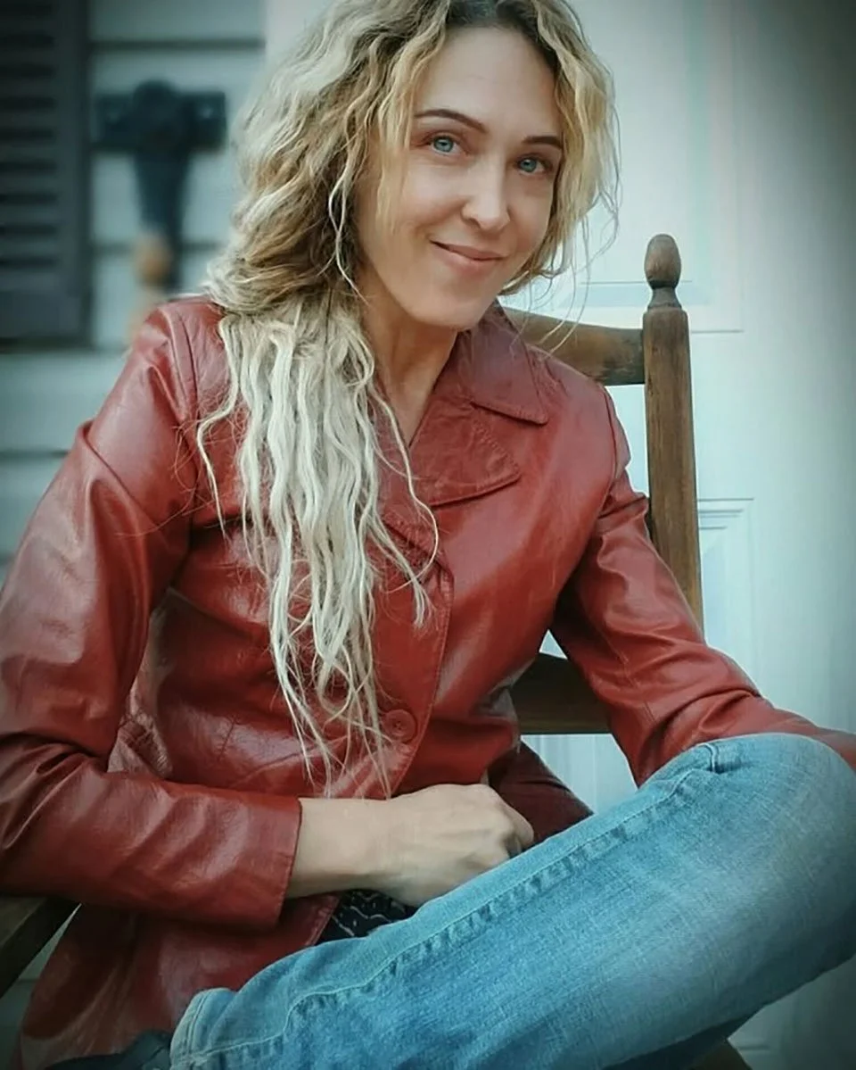 Christine Greyson - Official Artist Portrait - Reference Image