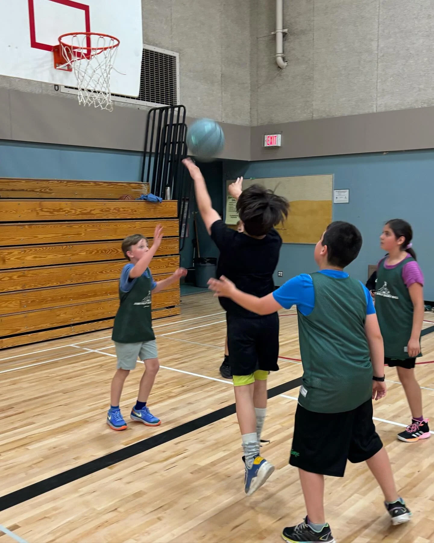 Today we wrap up an epic Spring Academy accross Comox, Campbell and our Qualicum pilot! 🤪💯

Improvements were real in lots of skills, ball handling, spacing and more. We had lots of epic 1 on 1 and 3 on 3 tournaments and crowned more champions in a
