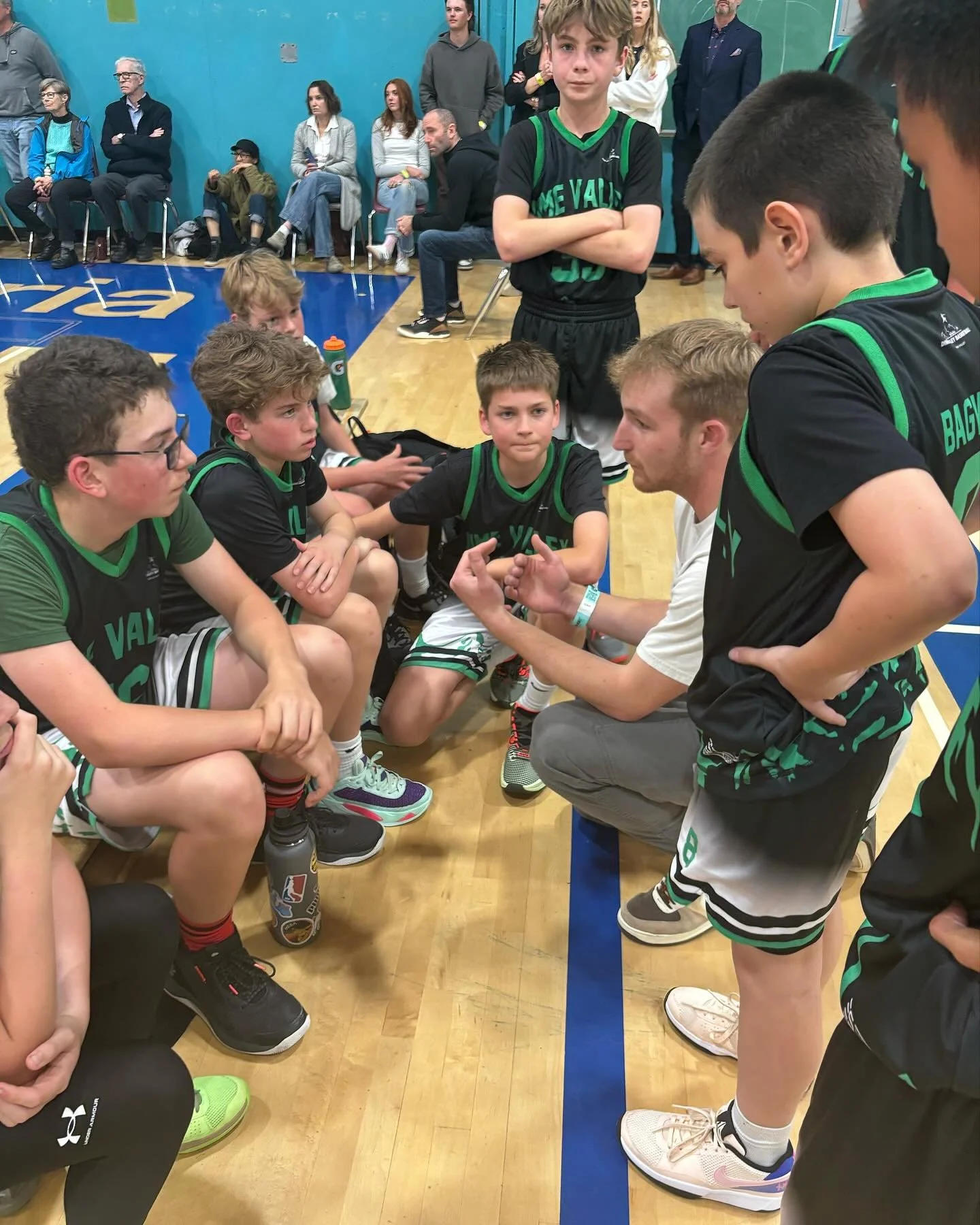 We coach, we care, and we SCORE! 🪣
35-6 over the SVIBA weekend May 25/26 ✅

Last couple tournaments we have been dimin&rsquo; out!! 💯💯 SHOUTOUT today to the coaches who give up so much time to our community; making our teams strong, and giving eve