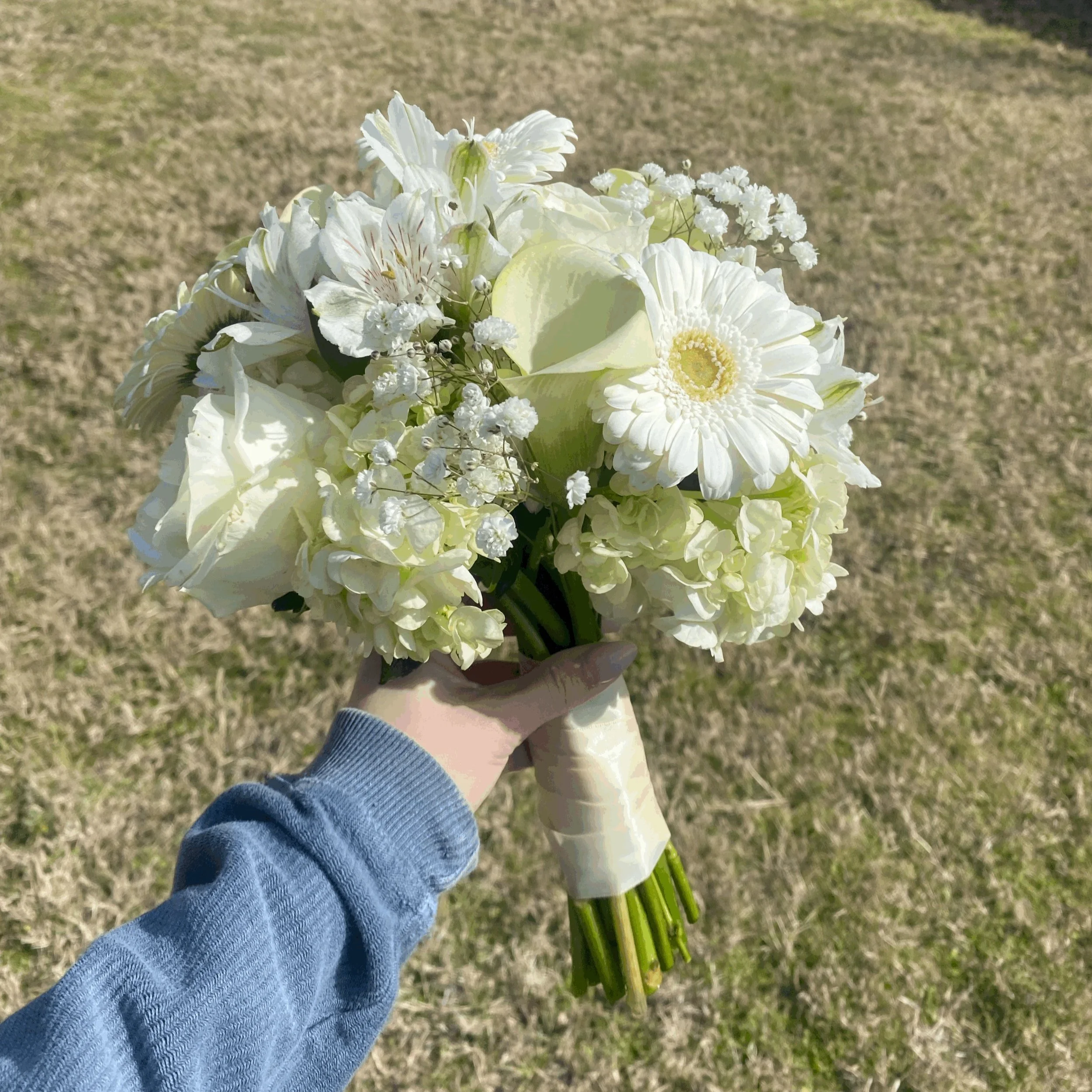 All White Floral Handtie!