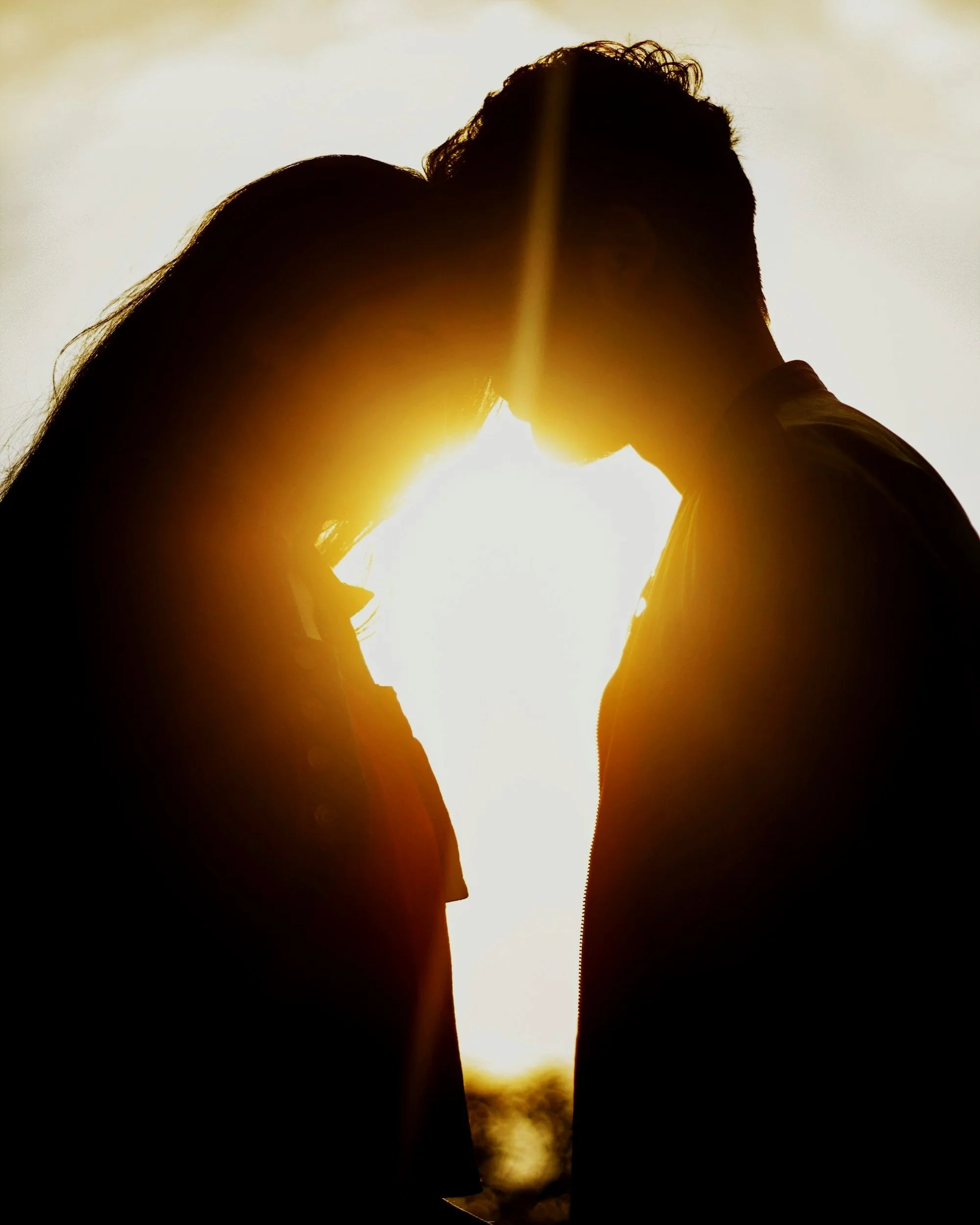 Two people in sex therapy in Chicago, connecting with Helen Wyatt