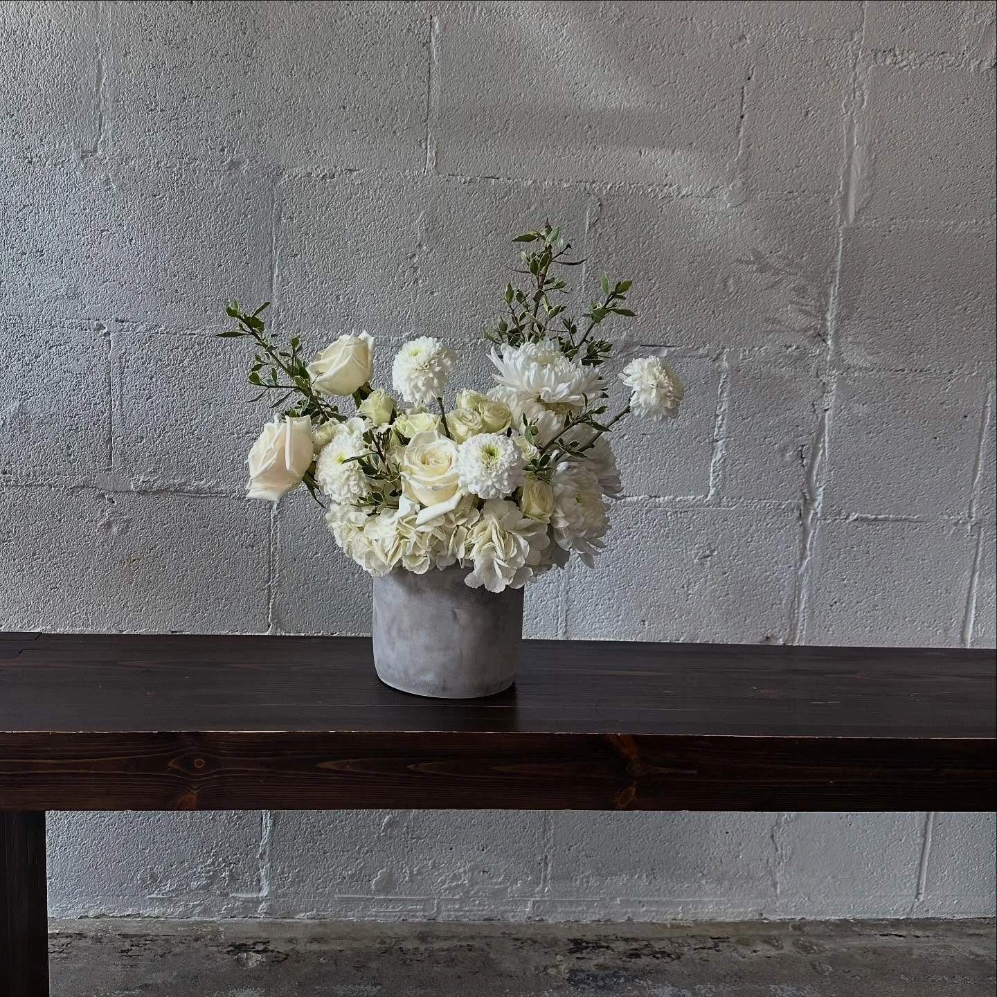 Friday floral vibes from this week&rsquo;s Floral Subscription deliveries ~ Sign up today&hellip;Link in bio!!