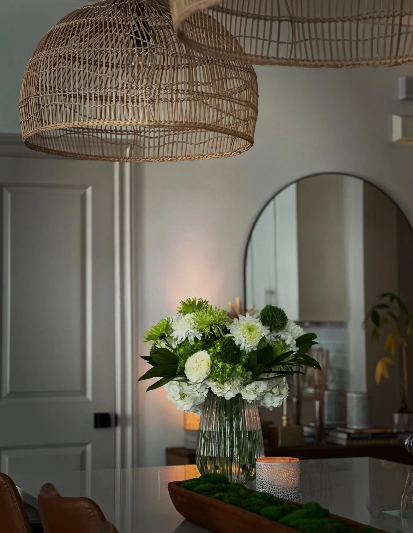 A subtle nod to Saint Patrick&rsquo;s Day. Because green always deserves a moment.
Elevate your space with The Curator&rsquo;s Club&mdash;fresh blooms delivered weekly, every two weeks, or monthly.