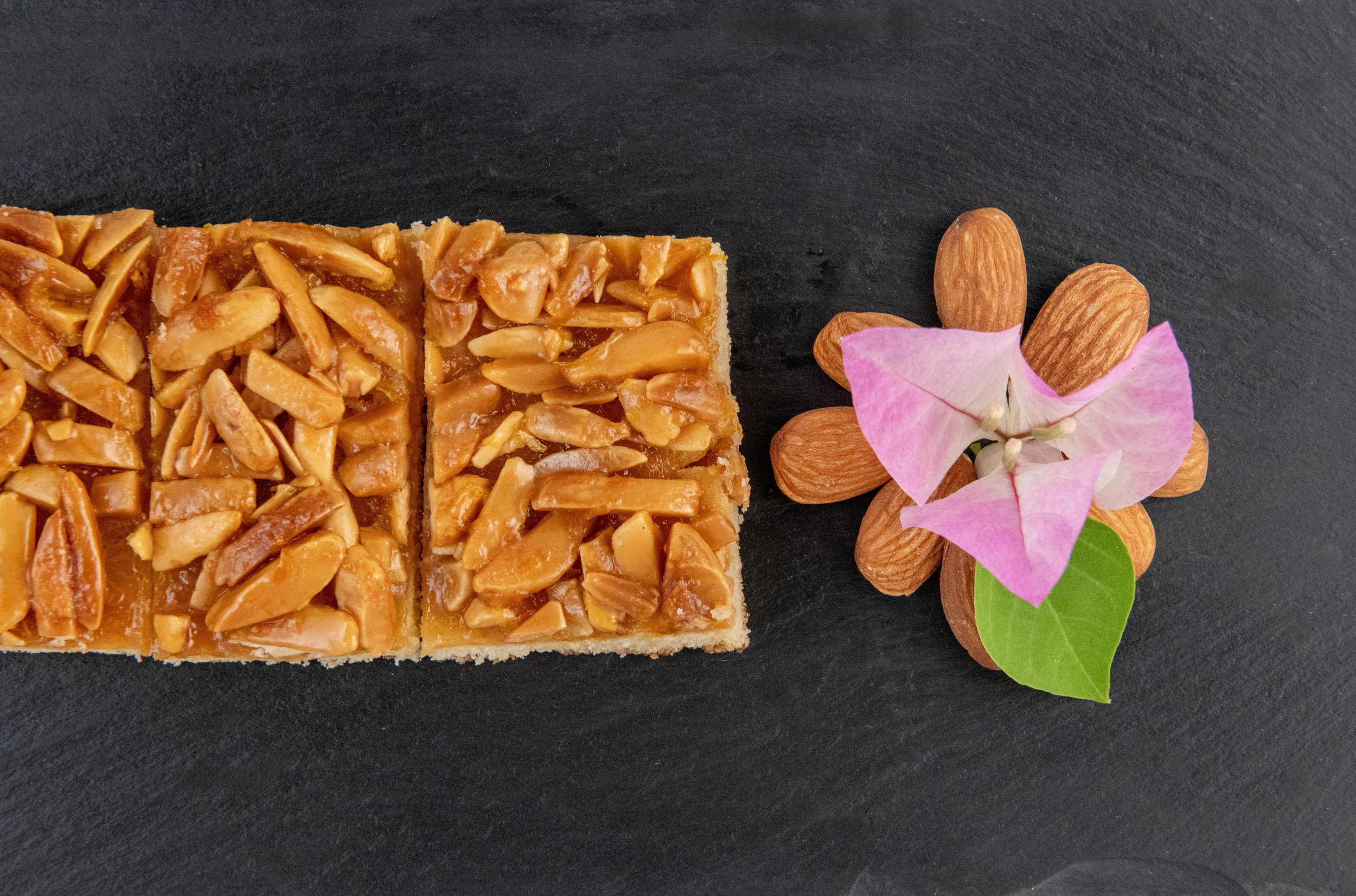 Almond-02.jpg